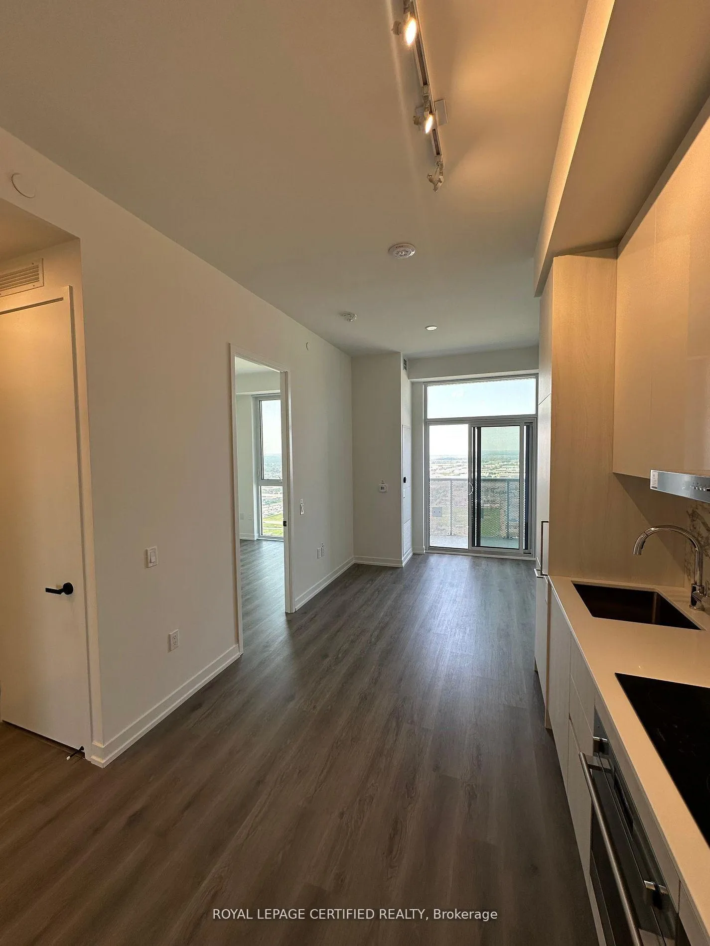Photo 9 of Unit 4710, 225 Commerce Street, Vaughan, Vaughan Corporate Centre — HOMEH