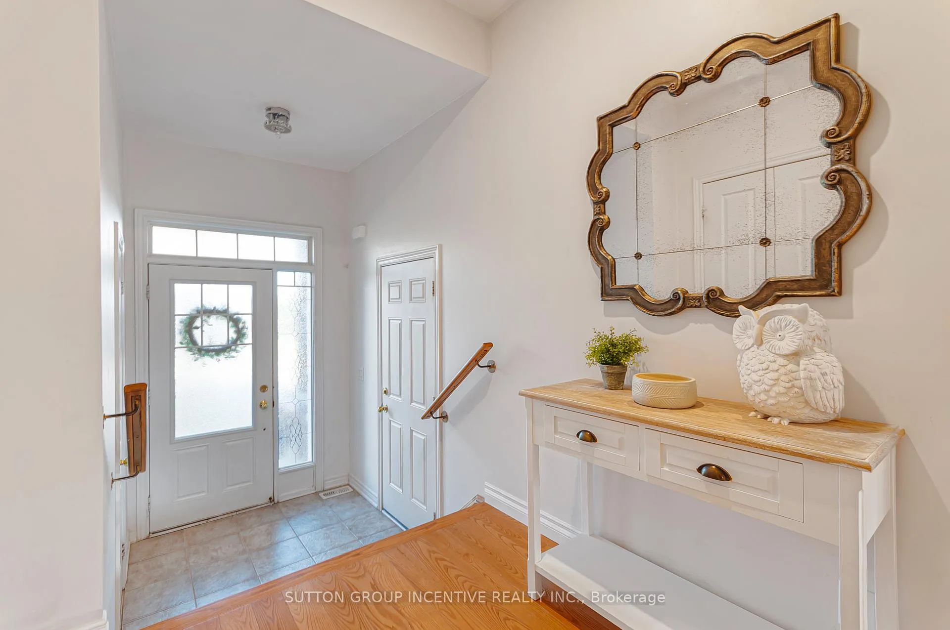 Photo 6 of 119 Thatcher Crescent, East Gwillimbury, Rural East Gwillimbury — HOMEH