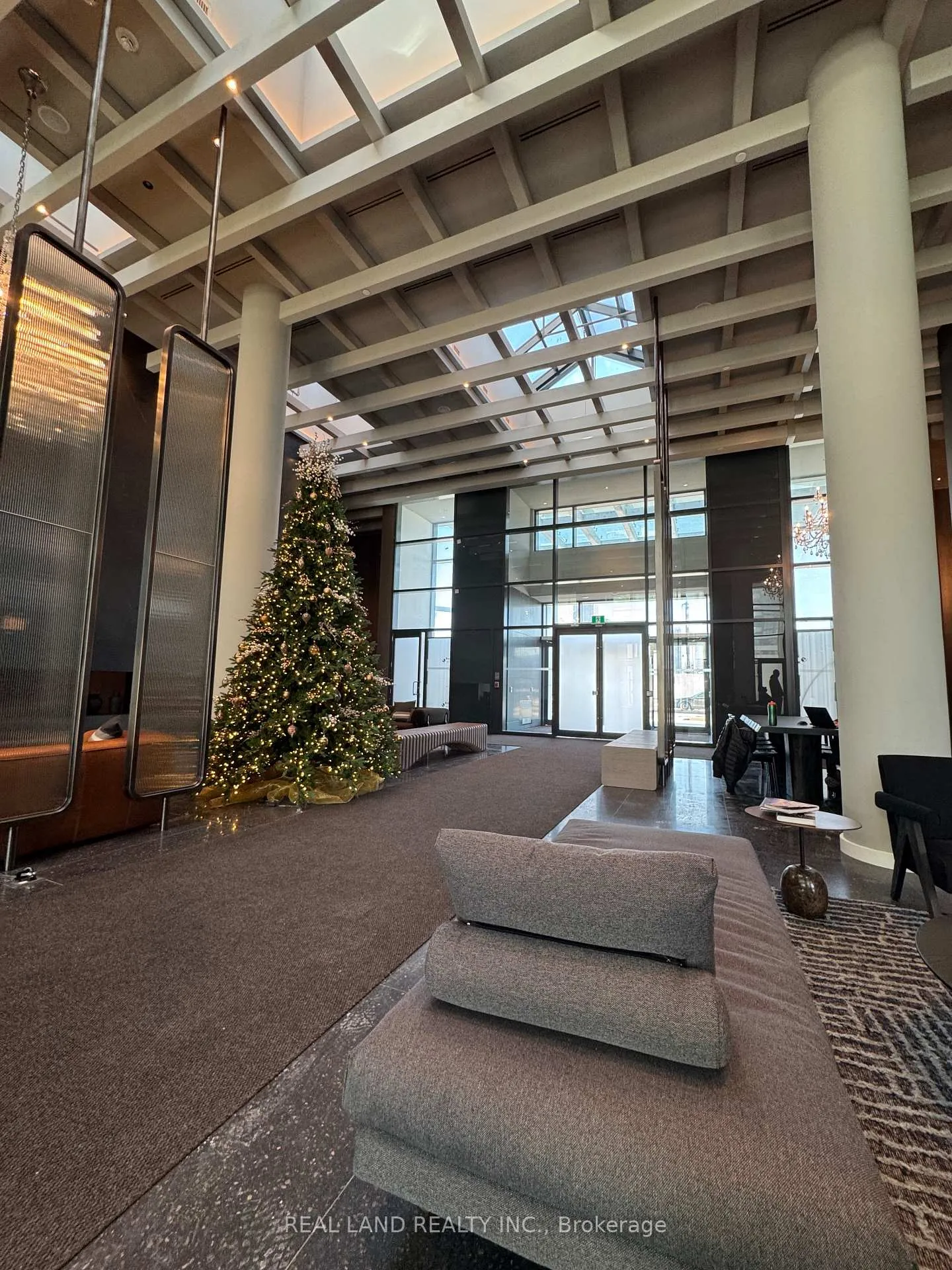 Photo 25 of Unit 3603, 8 Interchange Way, Vaughan, Vaughan Corporate Centre — HOMEH