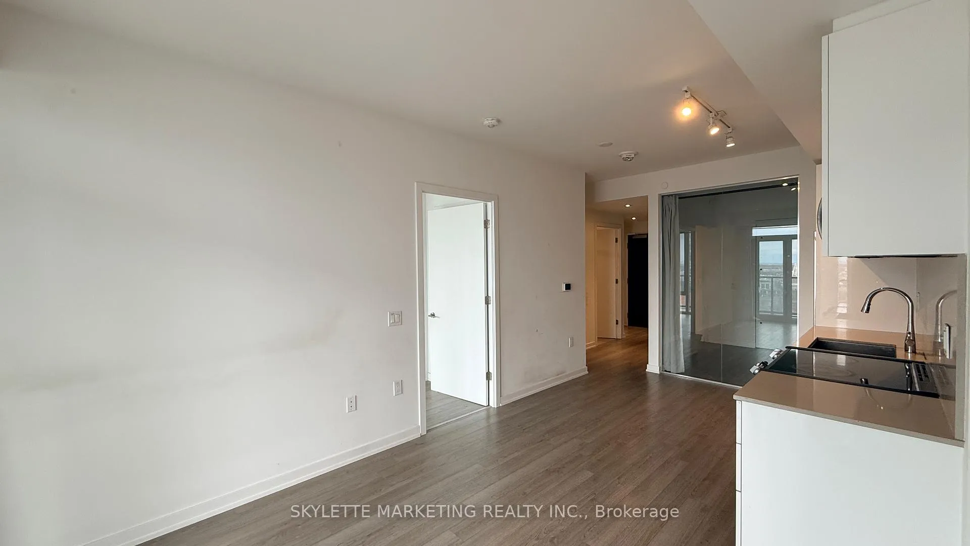 Photo 9 of Unit 1308, 50 Power Street, Toronto, Moss Park — HOMEH