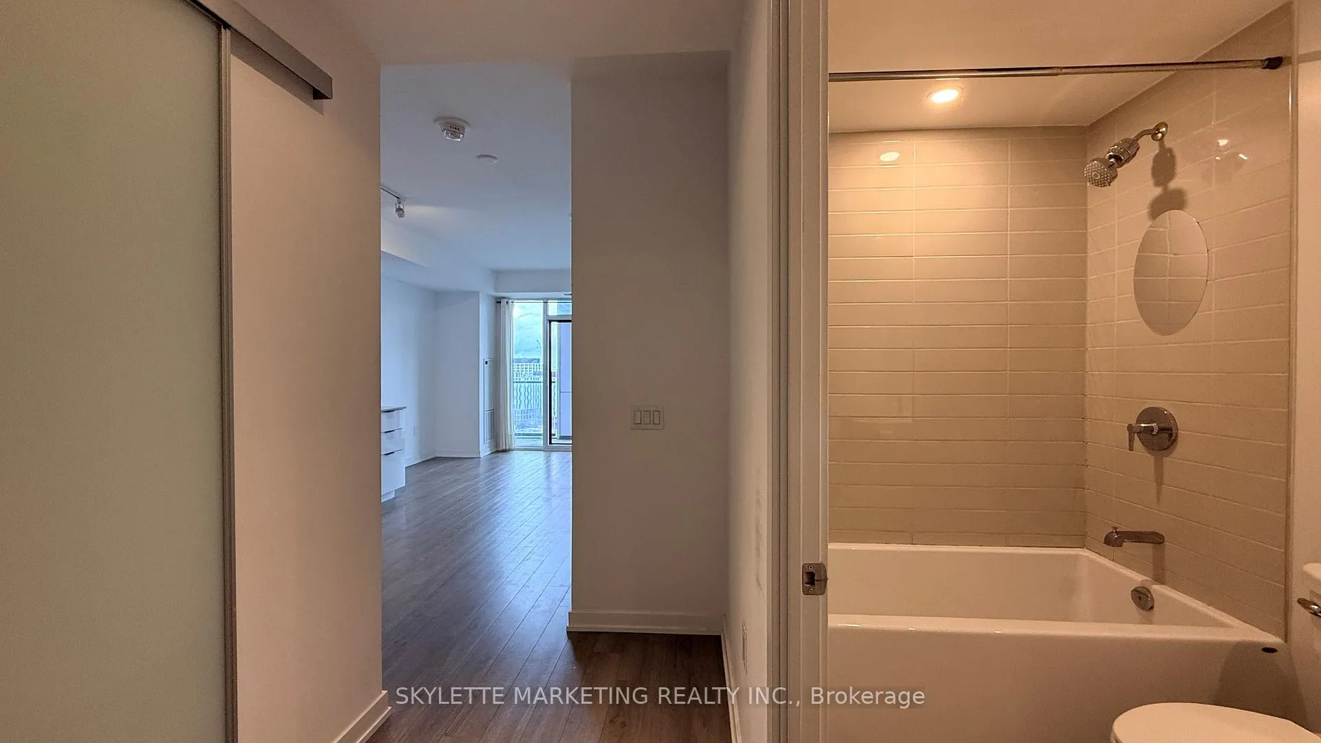 Photo 13 of Unit 1308, 50 Power Street, Toronto, Moss Park — HOMEH