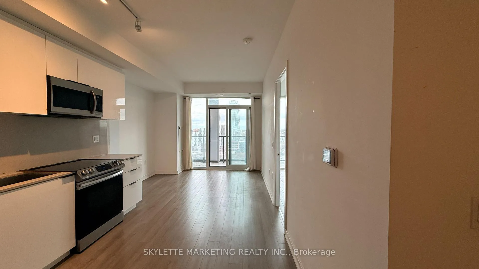 Photo 14 of Unit 1308, 50 Power Street, Toronto, Moss Park — HOMEH