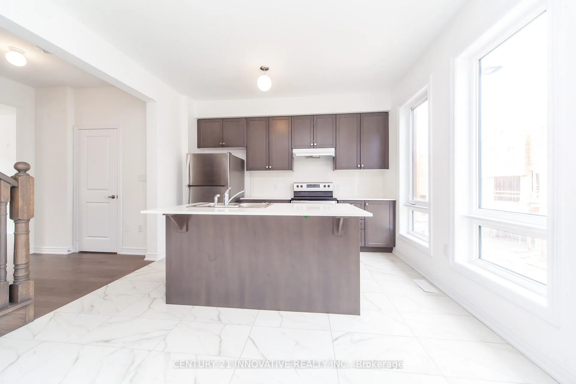 Photo 9 of 29 Steamboat Way, Whitby, Port Whitby — HOMEH