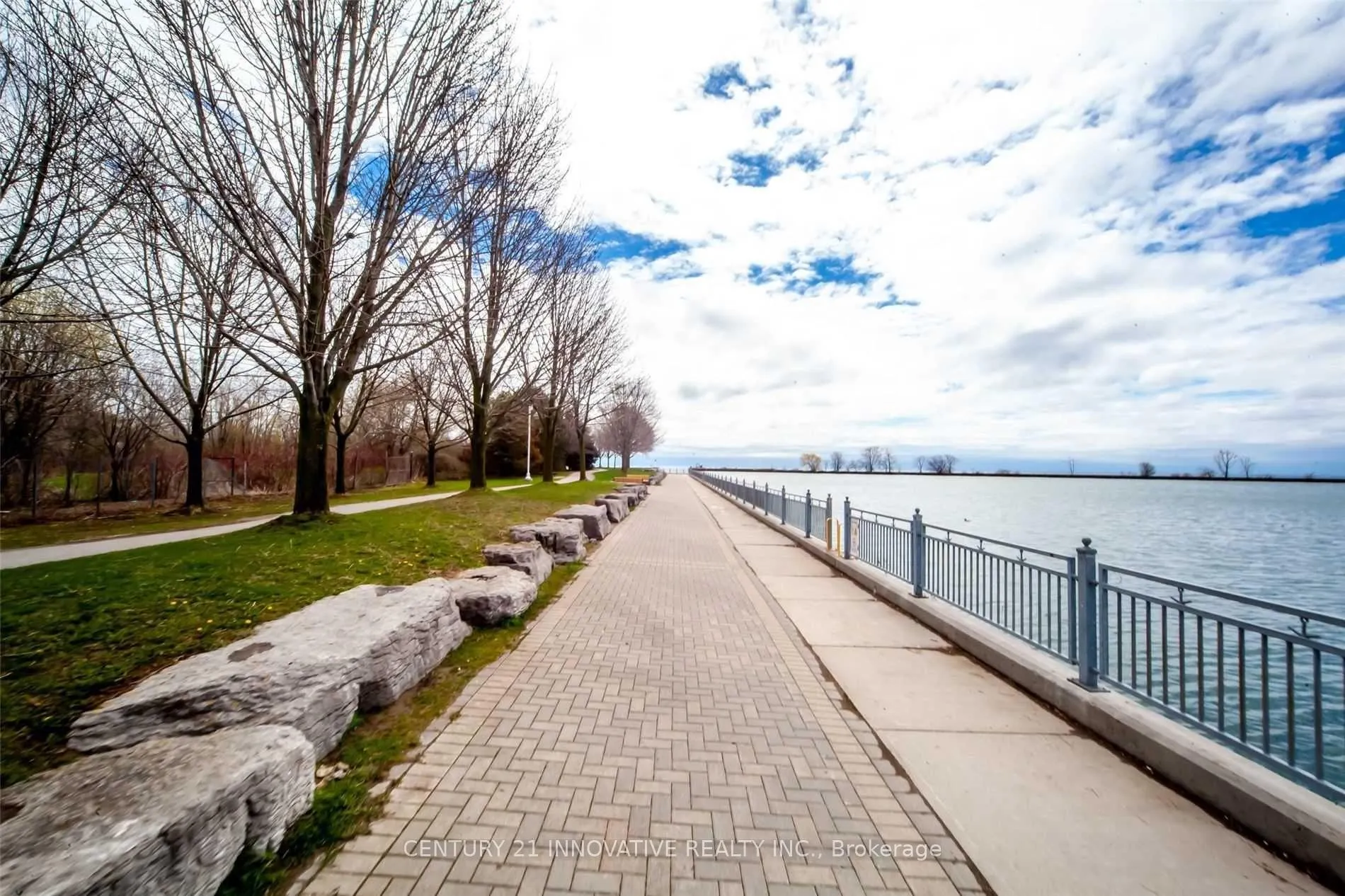 Photo 37 of 29 Steamboat Way, Whitby, Port Whitby — HOMEH