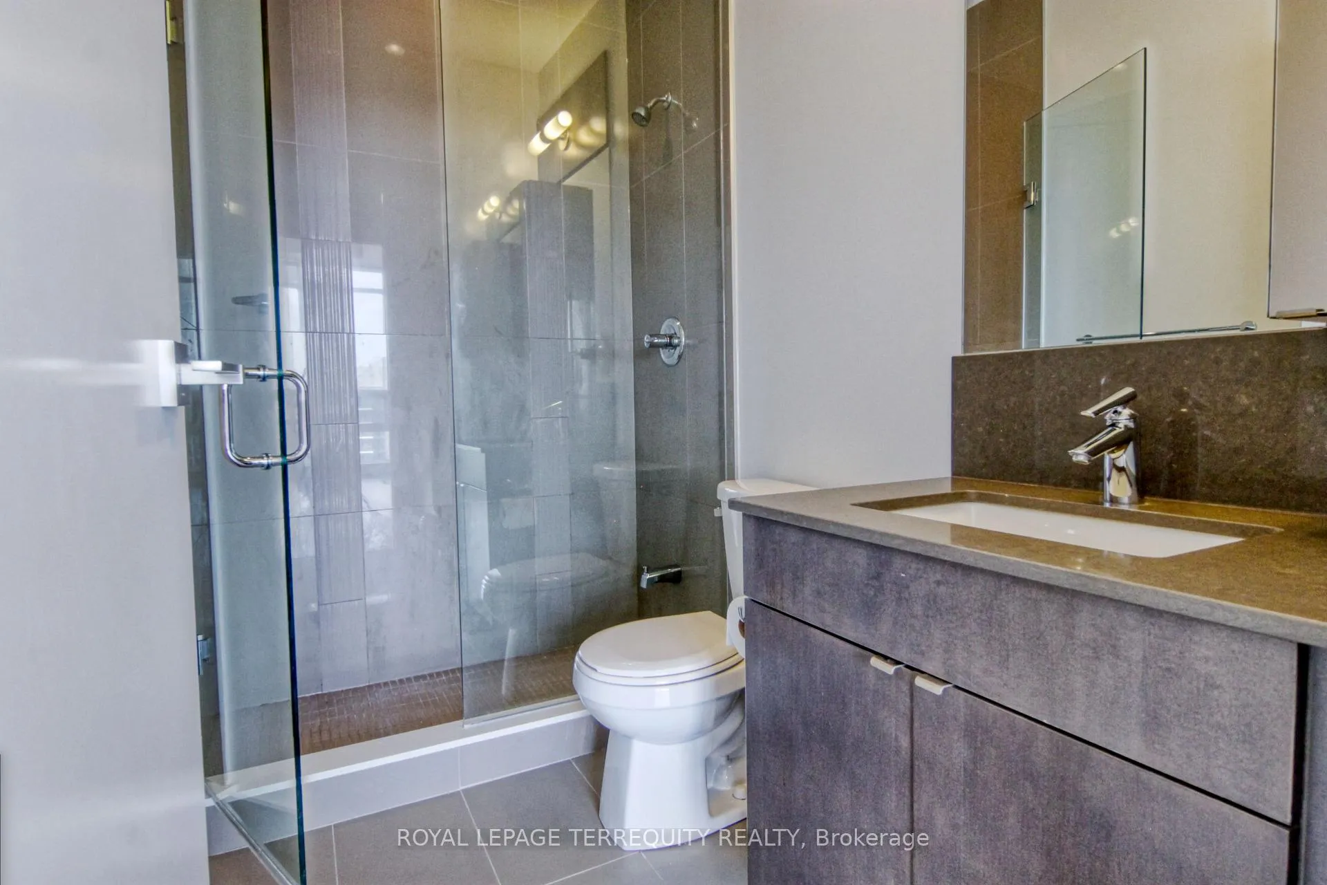 Photo 20 of Unit 2317, 98 Lillian Street, Toronto, Mount Pleasant East — HOMEH
