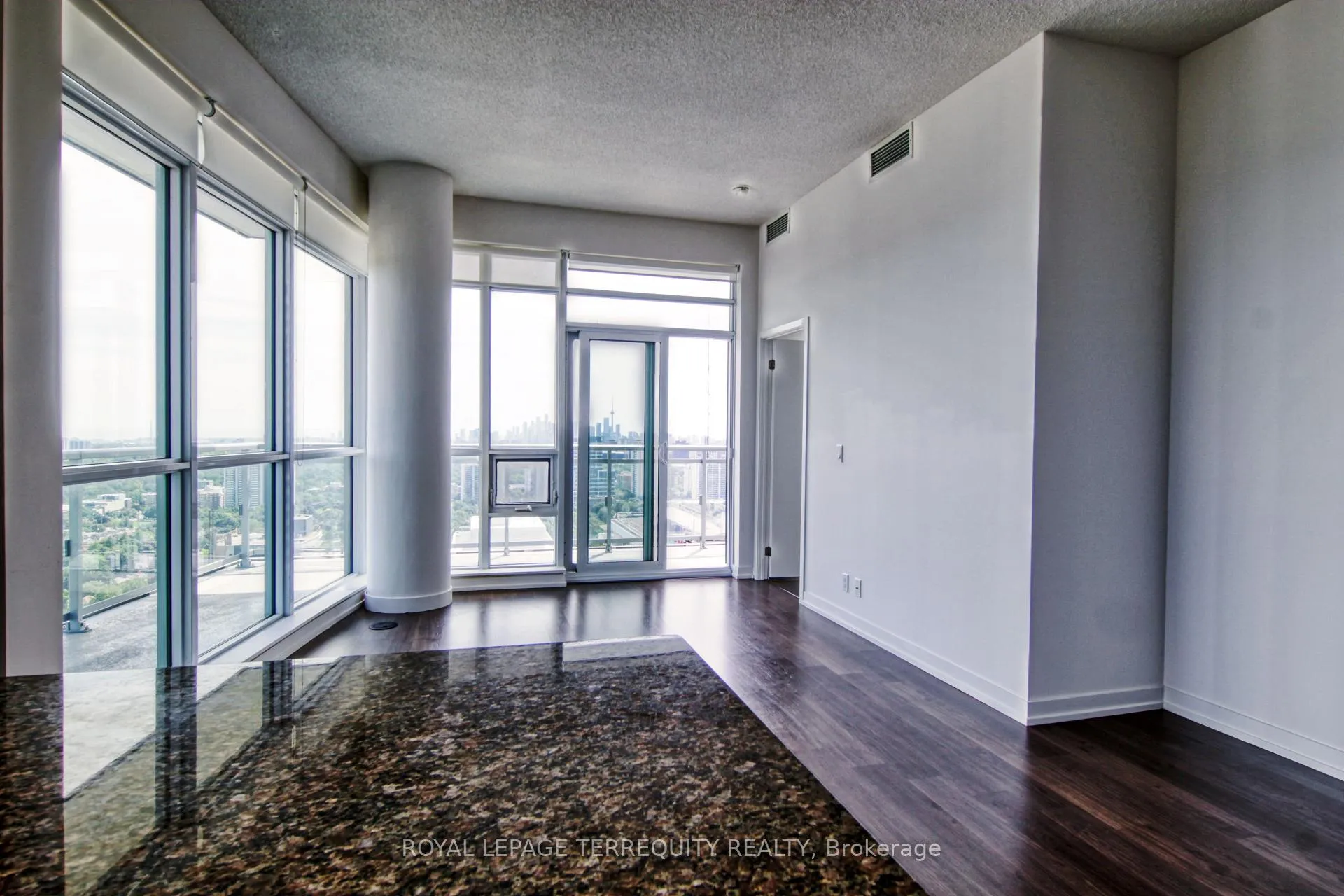 Photo 27 of Unit 2317, 98 Lillian Street, Toronto, Mount Pleasant East — HOMEH