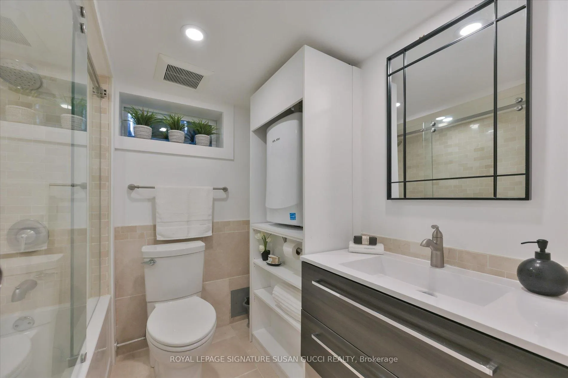 Photo 35 of 93 Coleridge Avenue, Toronto, Woodbine-Lumsden — HOMEH