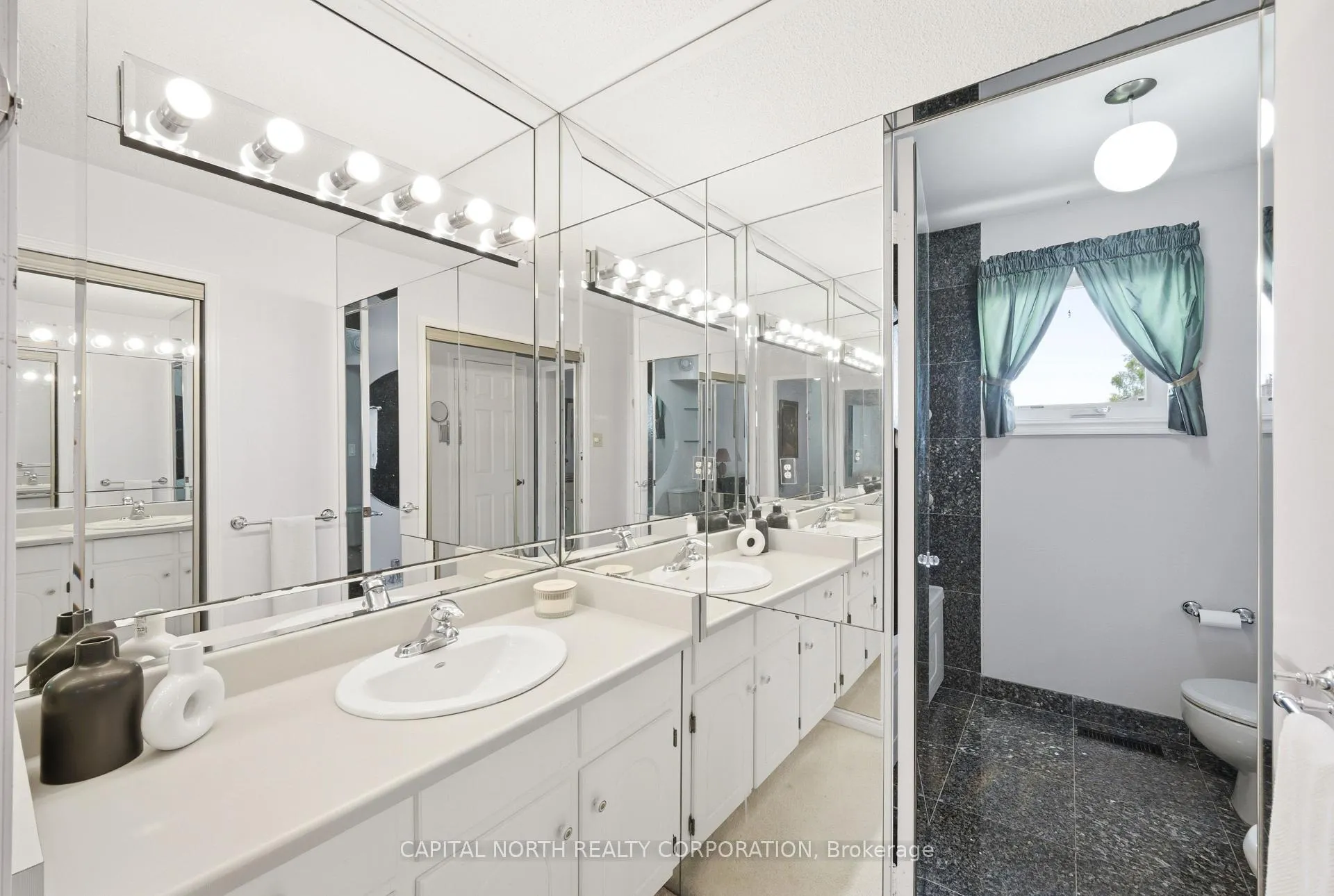 Photo 19 of 168 Valleyway Crescent, Vaughan, Maple — HOMEH