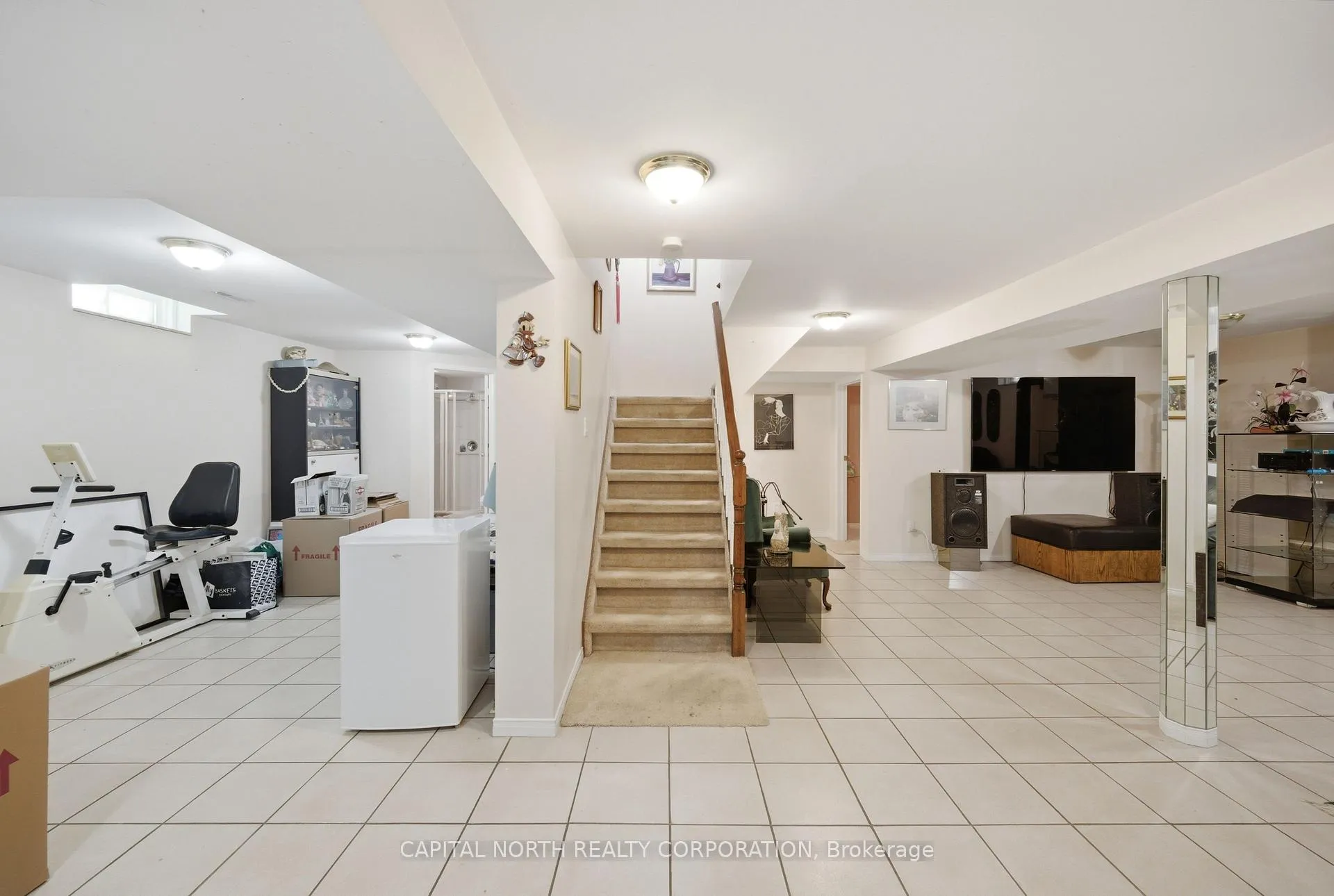 Photo 26 of 168 Valleyway Crescent, Vaughan, Maple — HOMEH