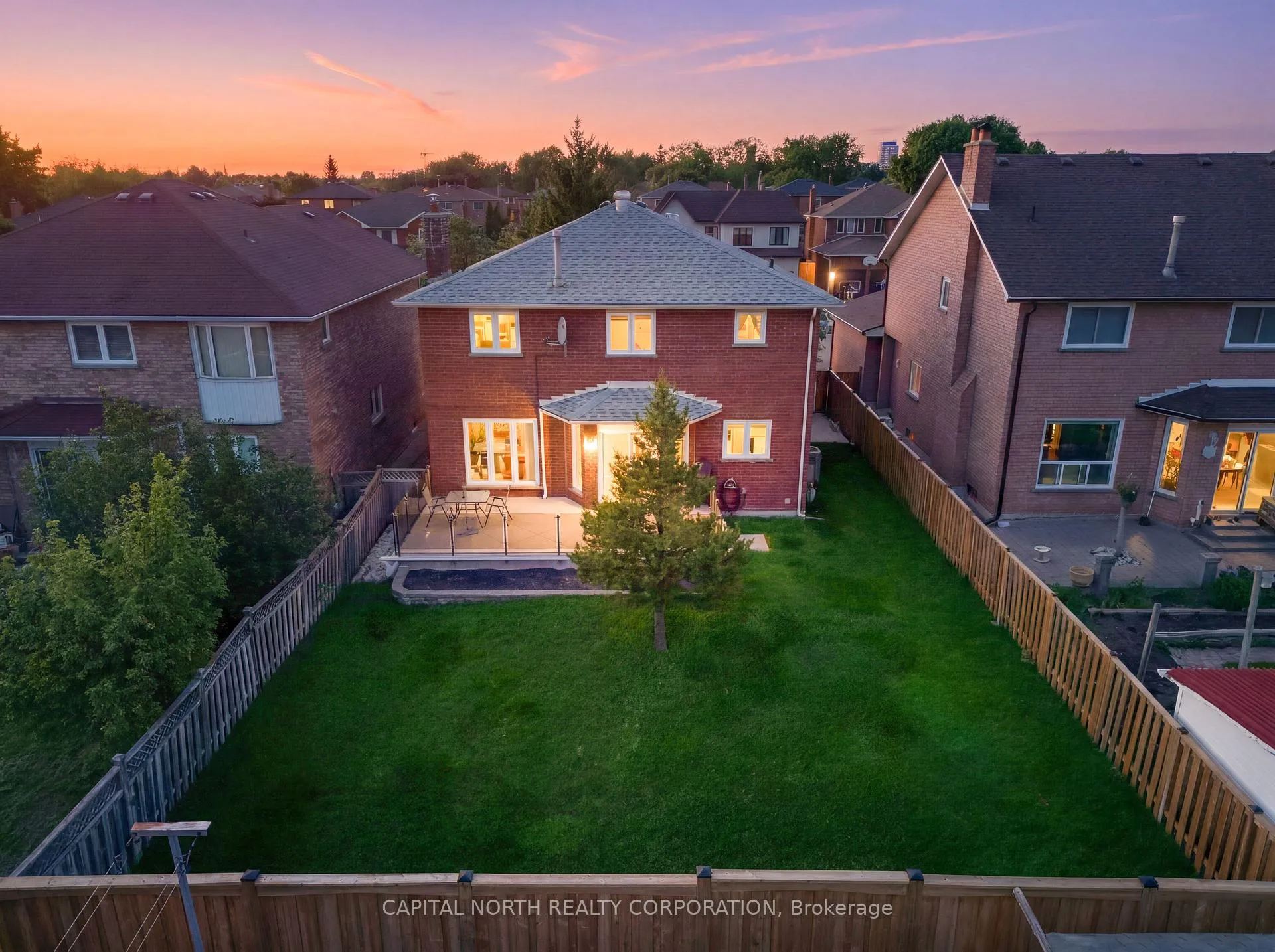 Photo 30 of 168 Valleyway Crescent, Vaughan, Maple — HOMEH