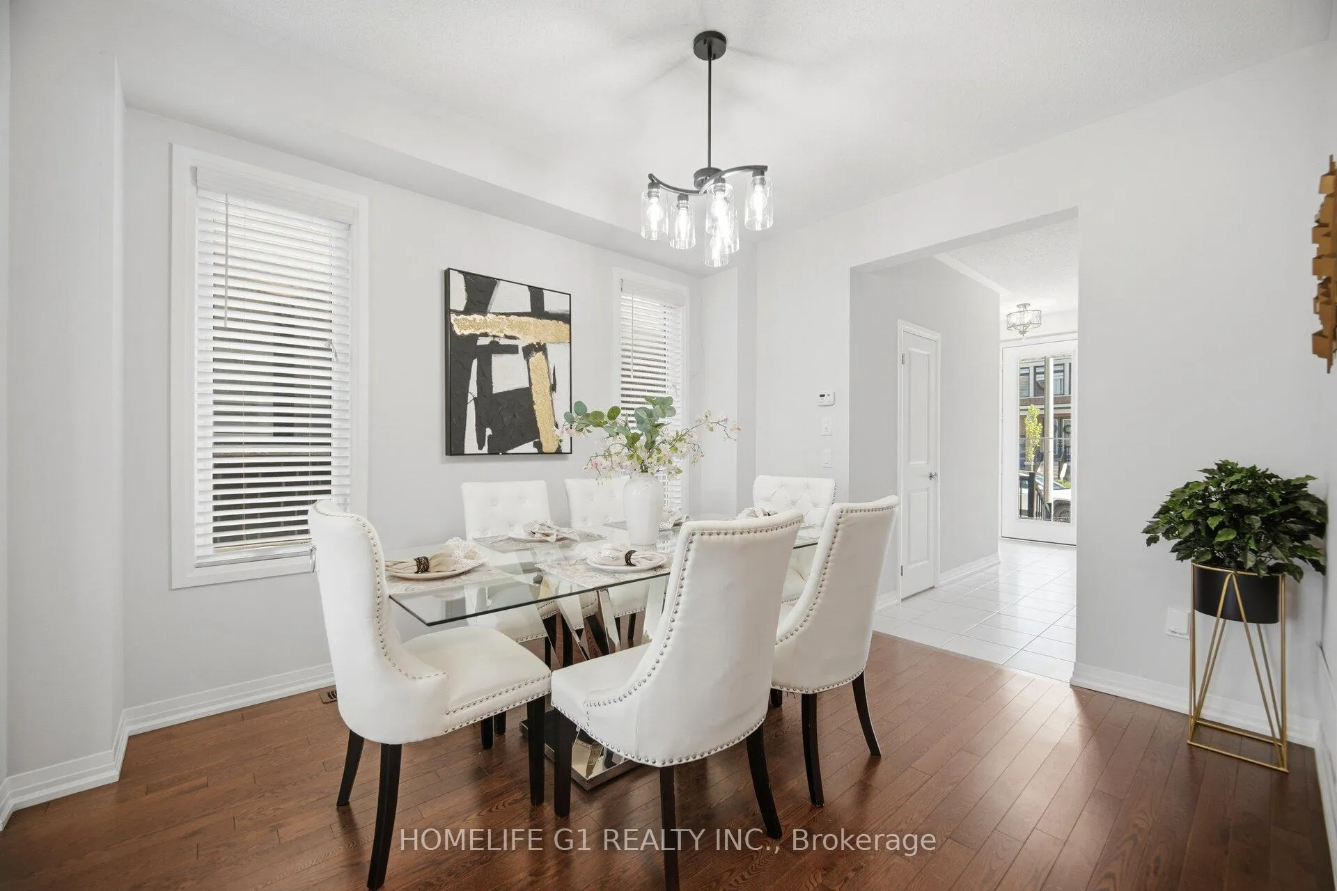 Photo 2 of 127 Fairey Crescent, Hamilton, Mount Hope — HOMEH