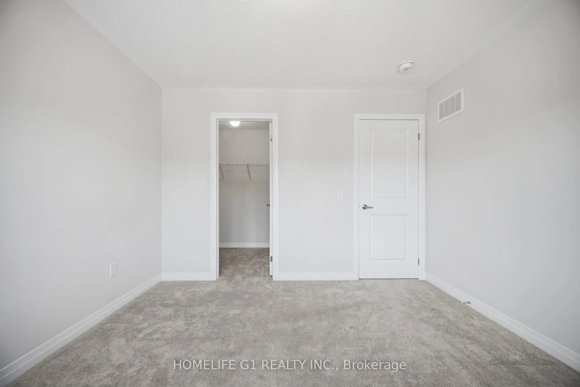 Photo 15 of 127 Fairey Crescent, Hamilton, Mount Hope — HOMEH
