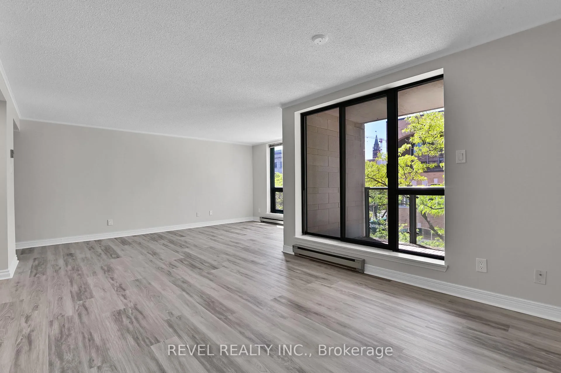 Photo 6 of Unit 301, 15 Murray Street, Ottawa, Lower Town/Byward Market — HOMEH