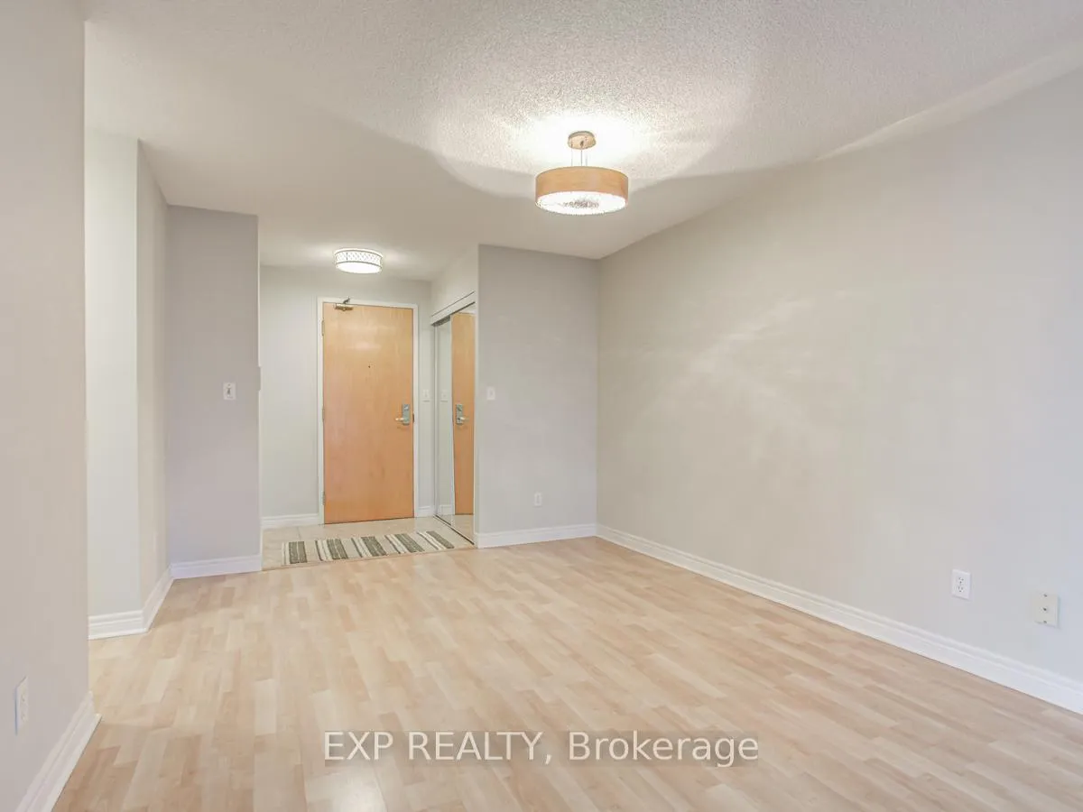 Photo 4 of Unit 1509, 43 Eglinton Avenue E, Toronto, Mount Pleasant West — HOMEH