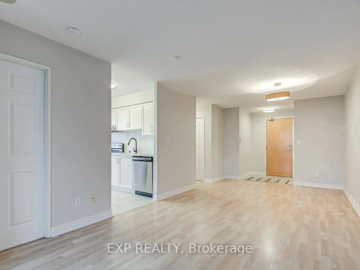 Photo 6 of Unit 1509, 43 Eglinton Avenue E, Toronto, Mount Pleasant West — HOMEH