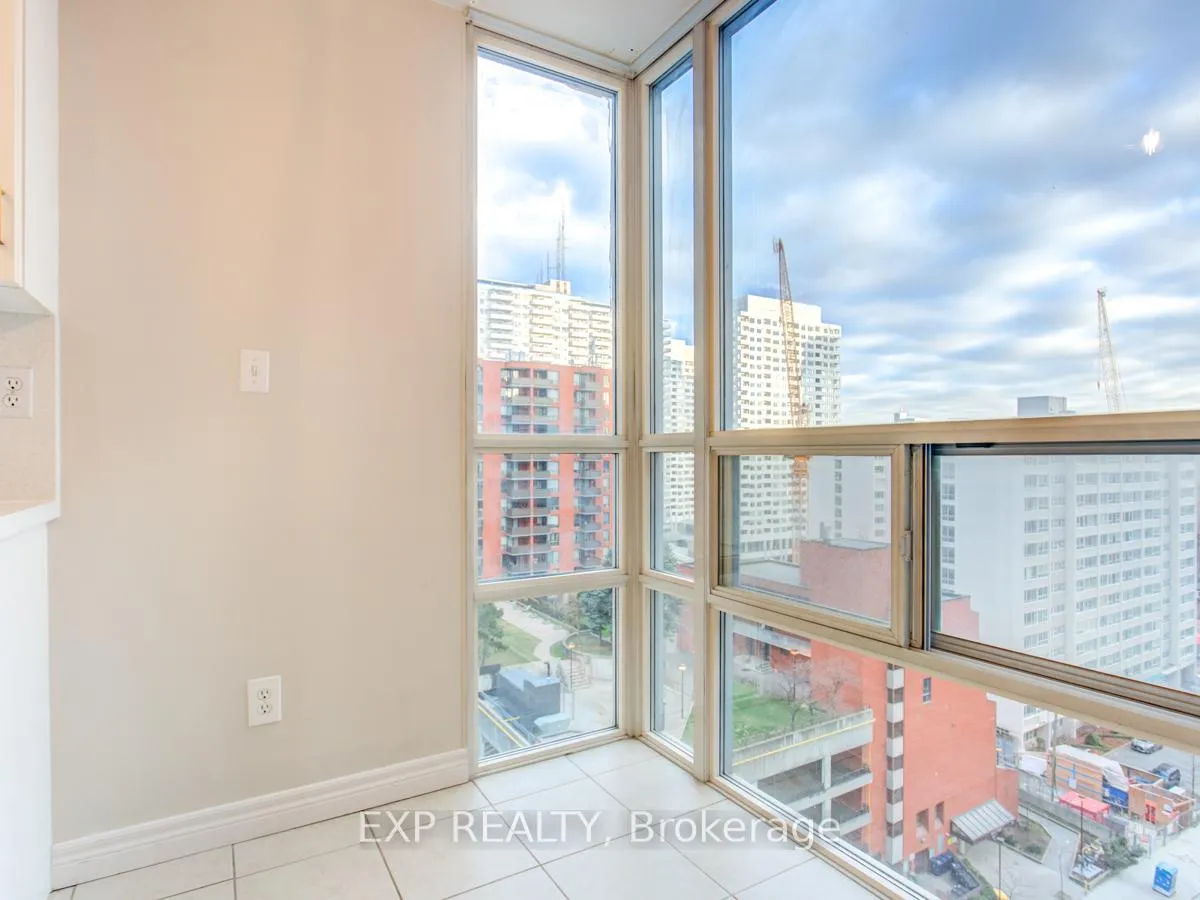 Photo 14 of Unit 1509, 43 Eglinton Avenue E, Toronto, Mount Pleasant West — HOMEH