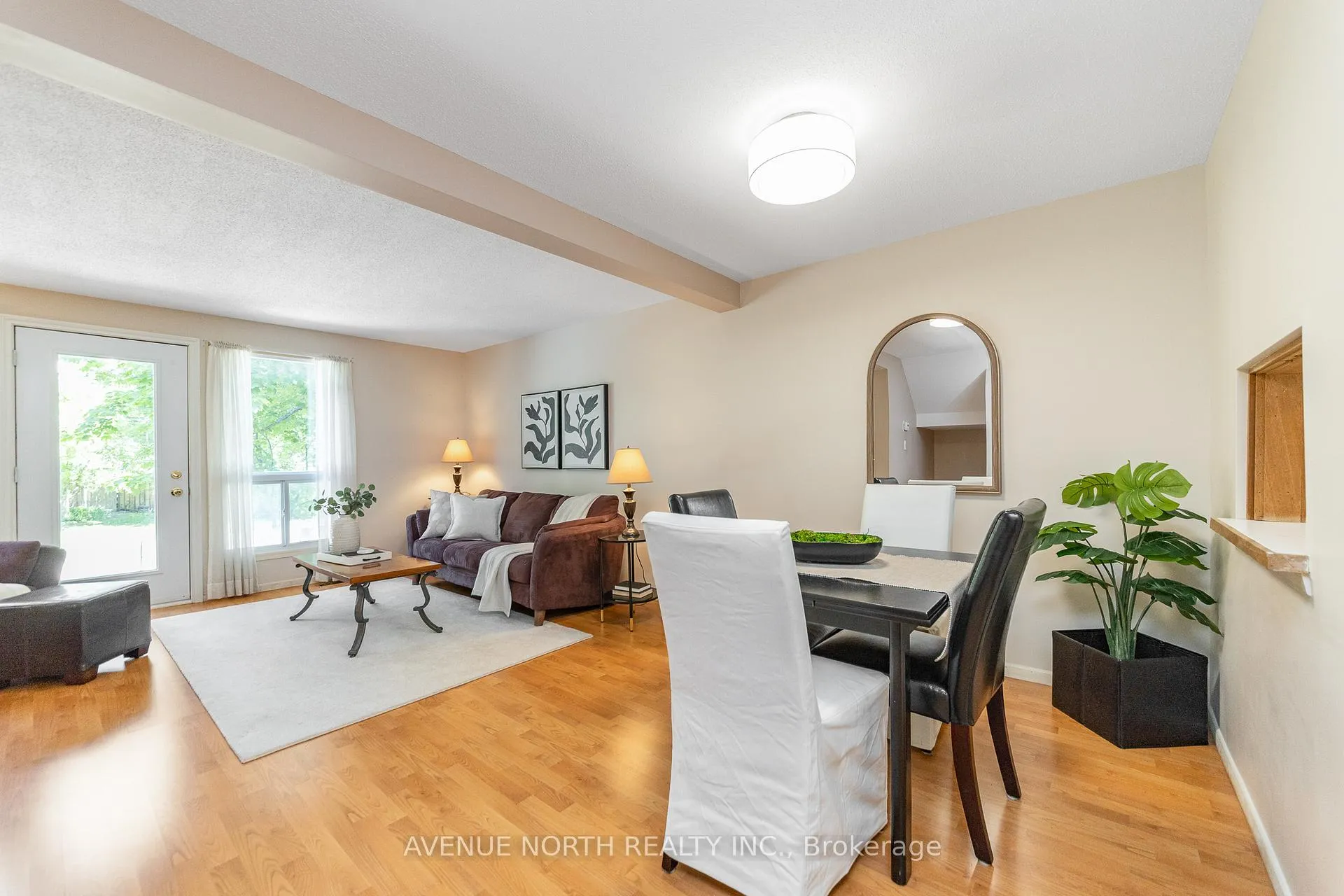 Photo 10 of 1897 Stonehenge Crescent, Ottawa, Pineview — HOMEH
