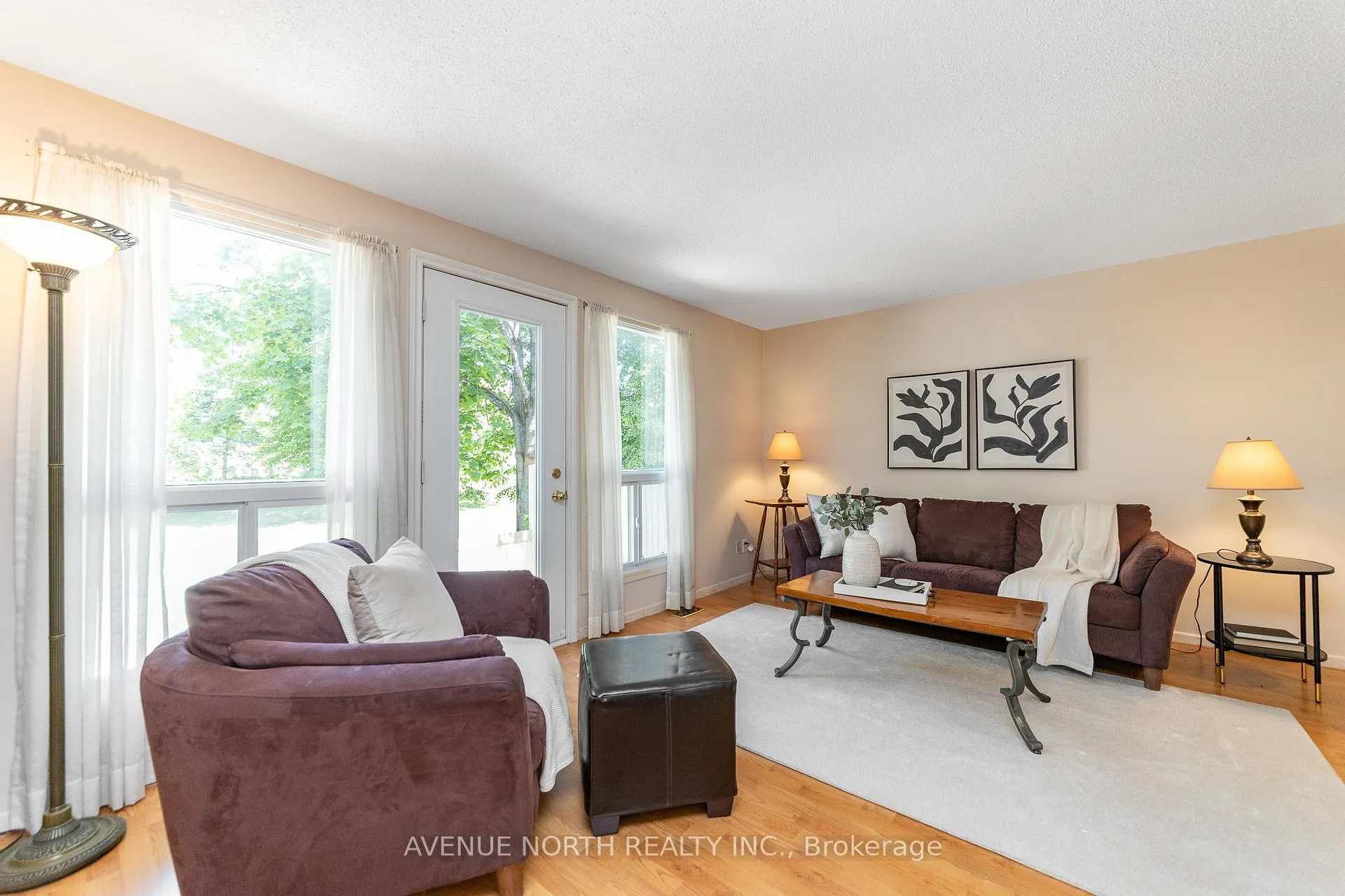 Photo 15 of 1897 Stonehenge Crescent, Ottawa, Pineview — HOMEH