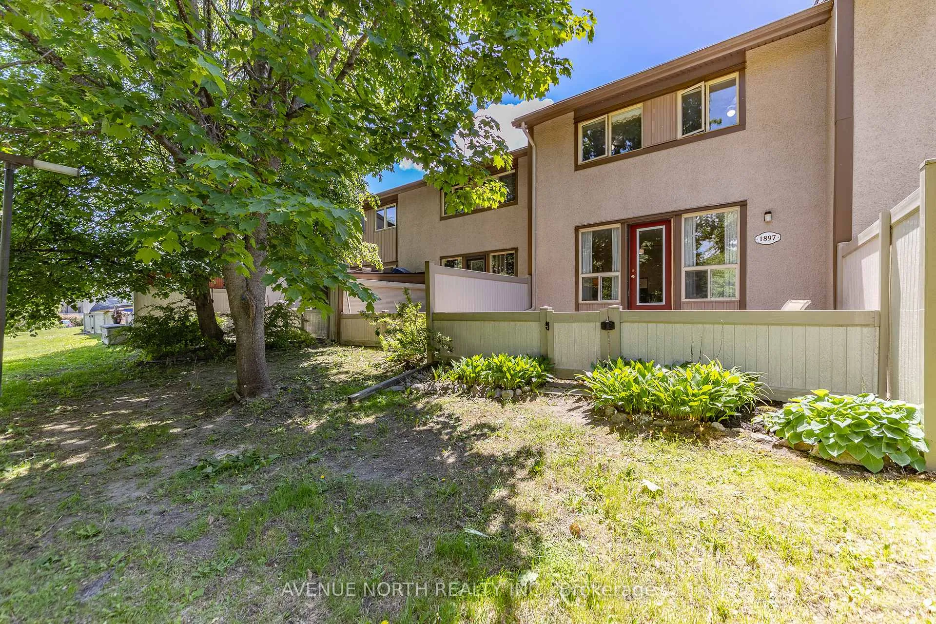 Photo 42 of 1897 Stonehenge Crescent, Ottawa, Pineview — HOMEH