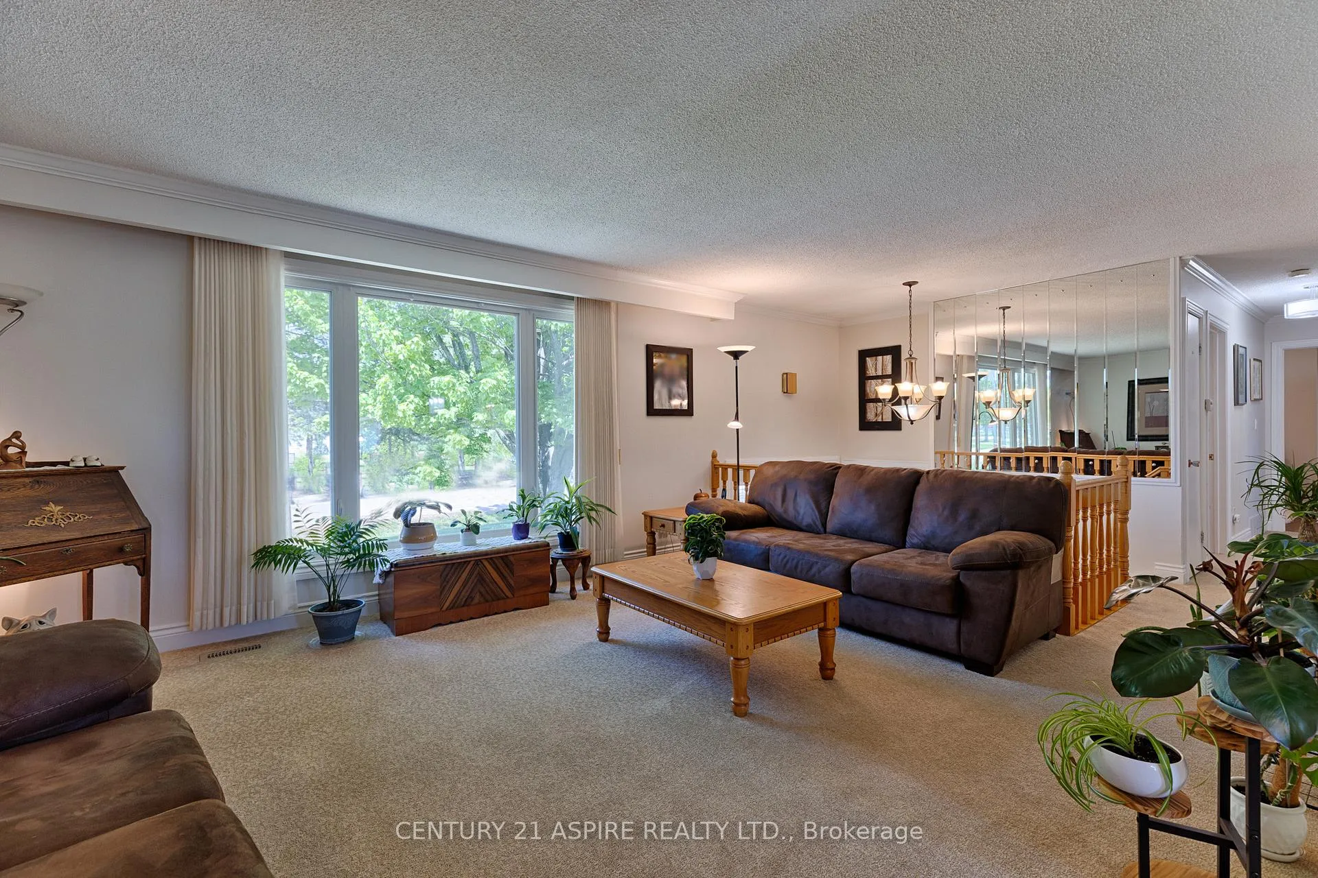 Photo 8 of 2 Doris Street, Petawawa — HOMEH