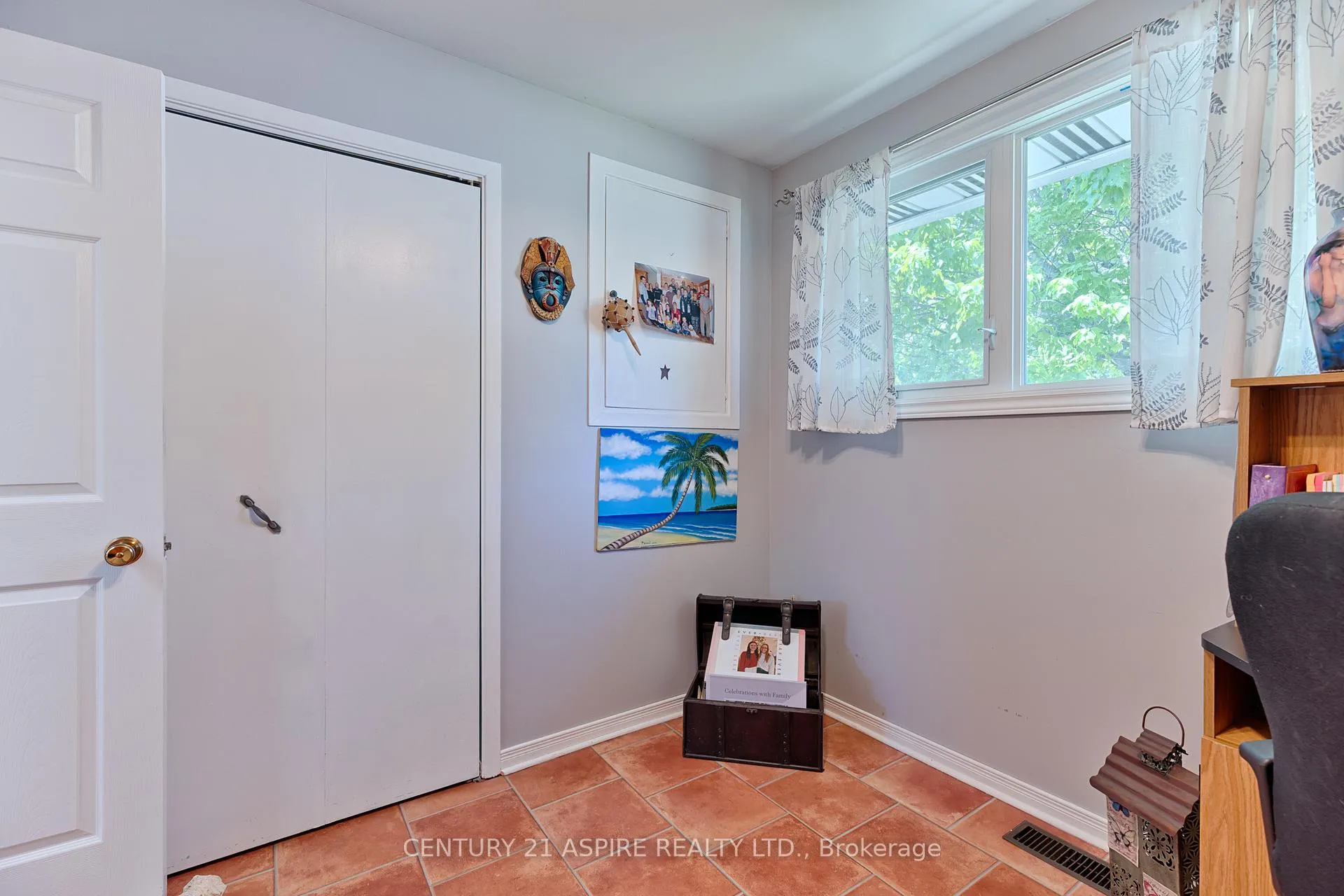 Photo 24 of 2 Doris Street, Petawawa — HOMEH