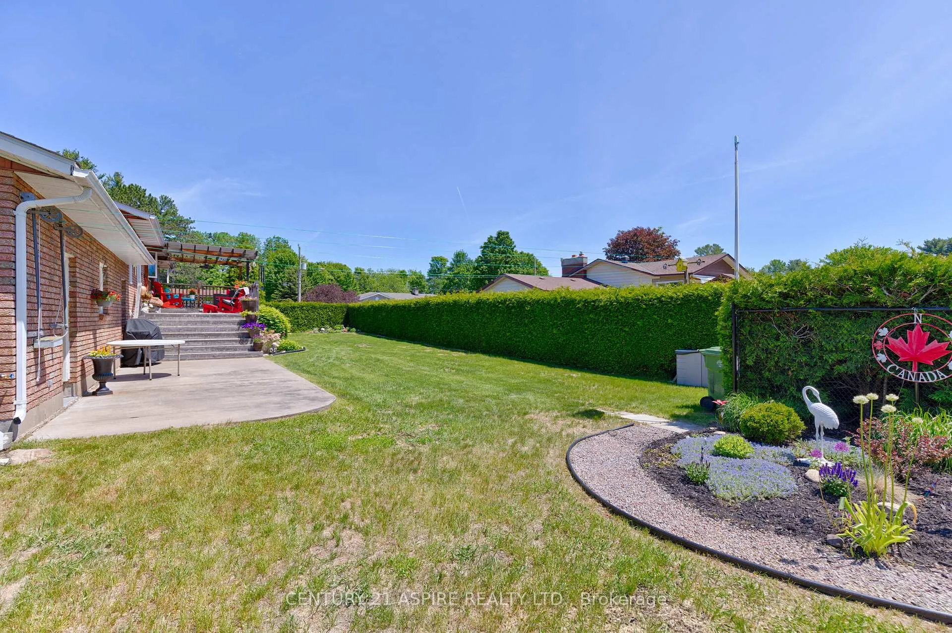Photo 43 of 2 Doris Street, Petawawa — HOMEH