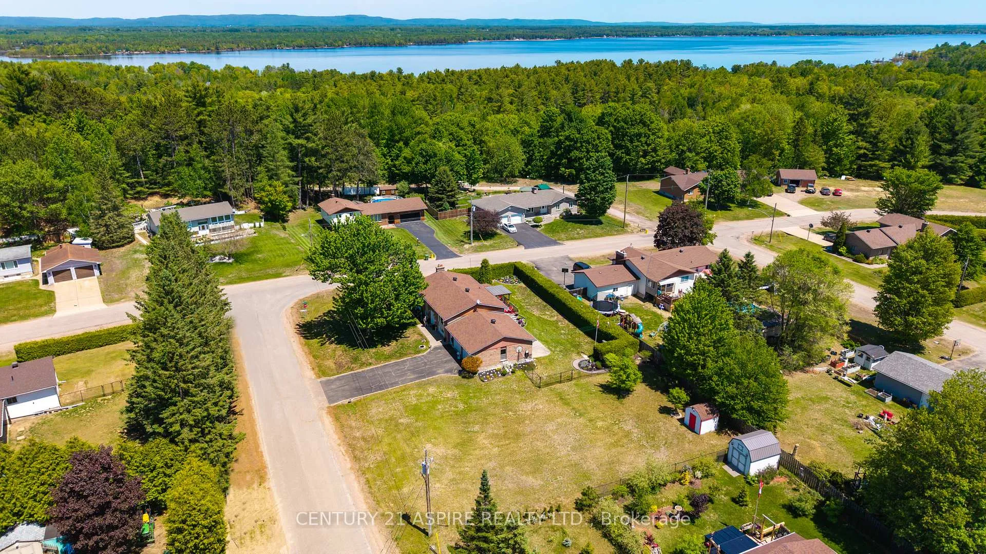 Photo 50 of 2 Doris Street, Petawawa — HOMEH