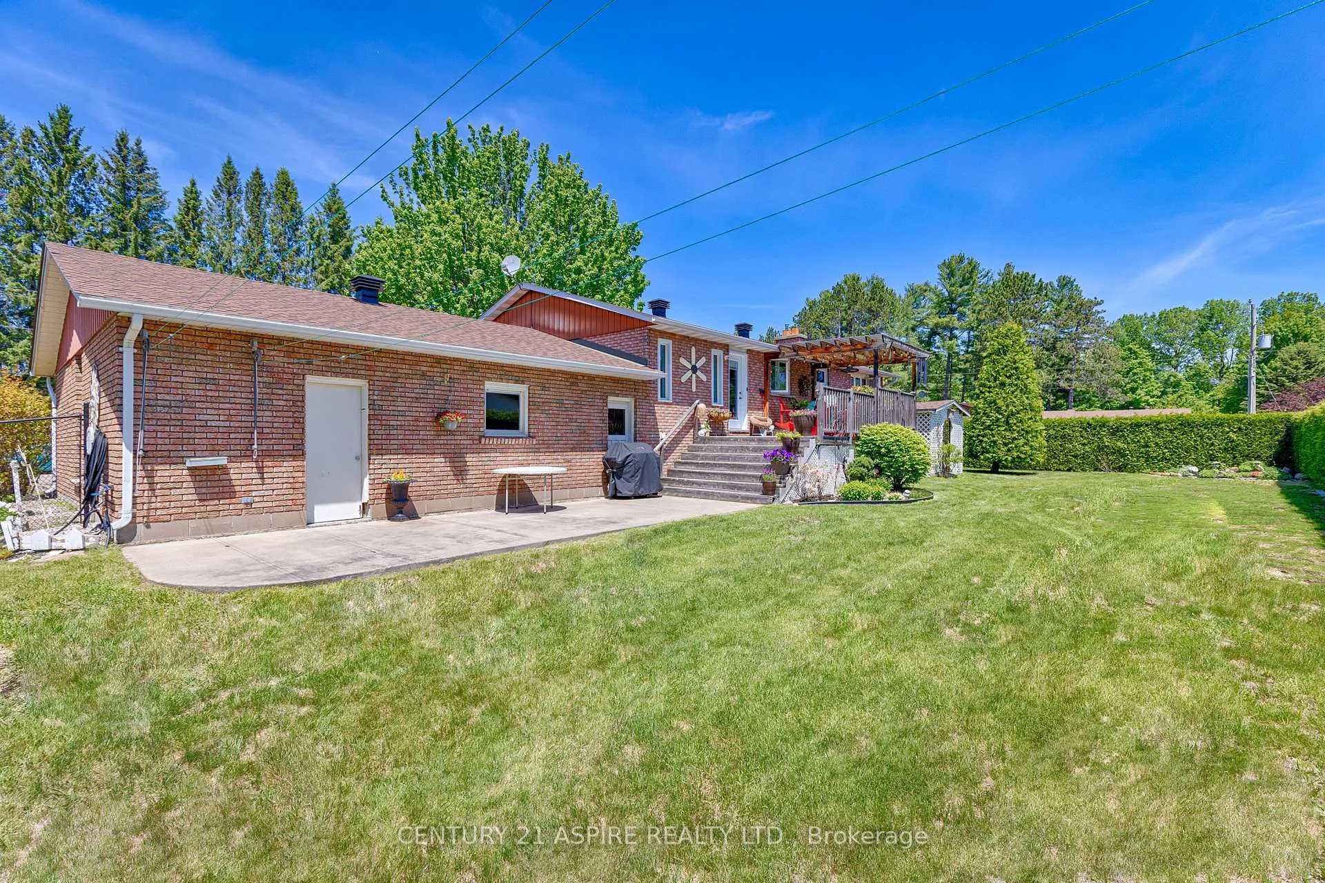 Photo 53 of 2 Doris Street, Petawawa — HOMEH