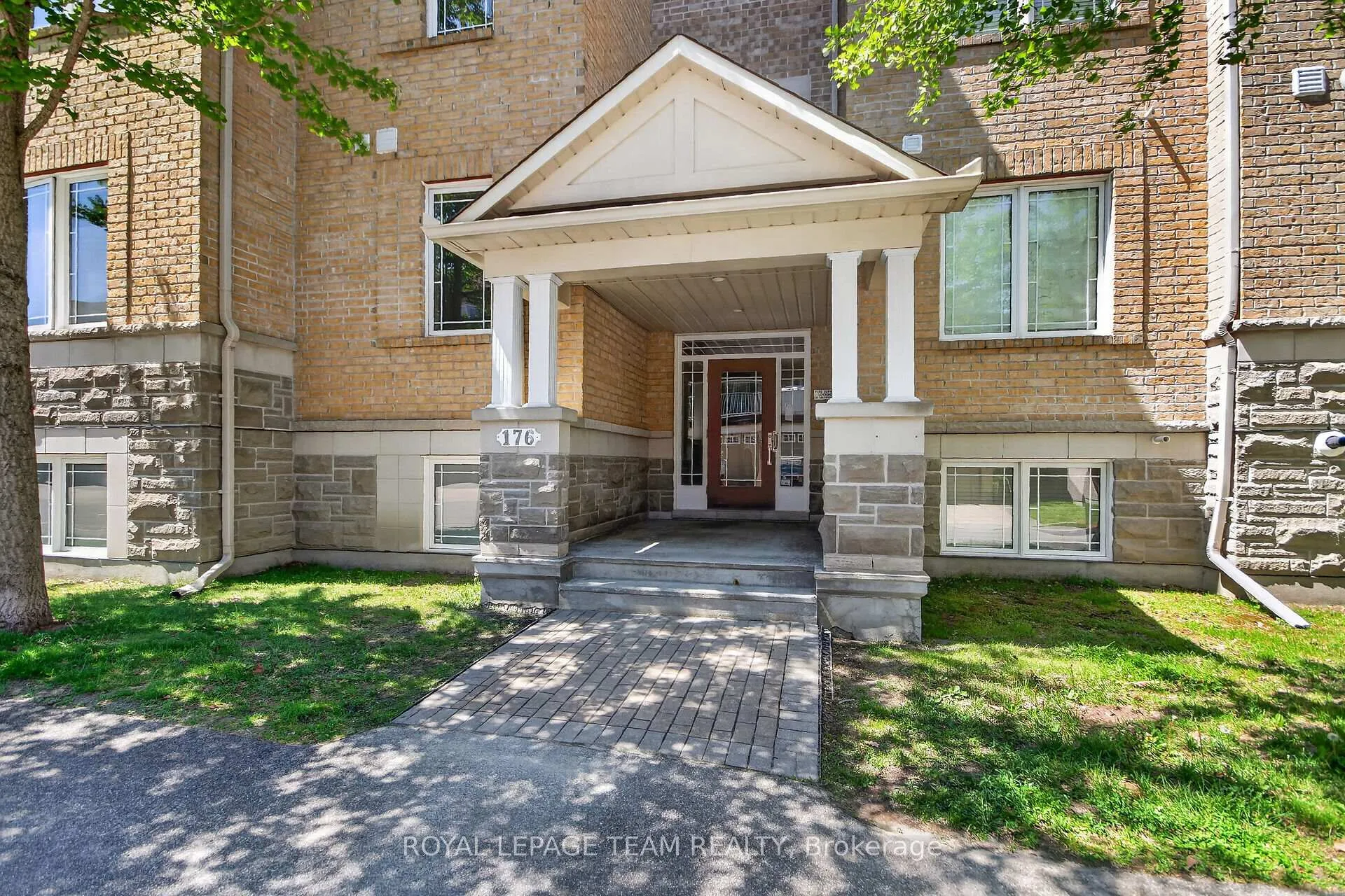 Photo 7 of Unit 7, 176 Paseo Private, Ottawa, Centrepointe — HOMEH