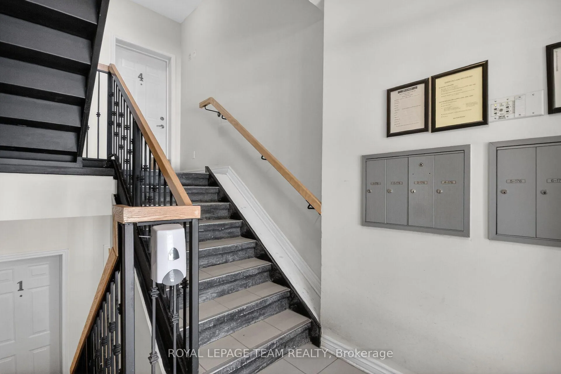 Photo 8 of Unit 7, 176 Paseo Private, Ottawa, Centrepointe — HOMEH