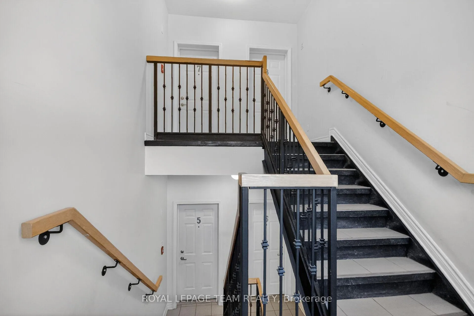 Photo 9 of Unit 7, 176 Paseo Private, Ottawa, Centrepointe — HOMEH