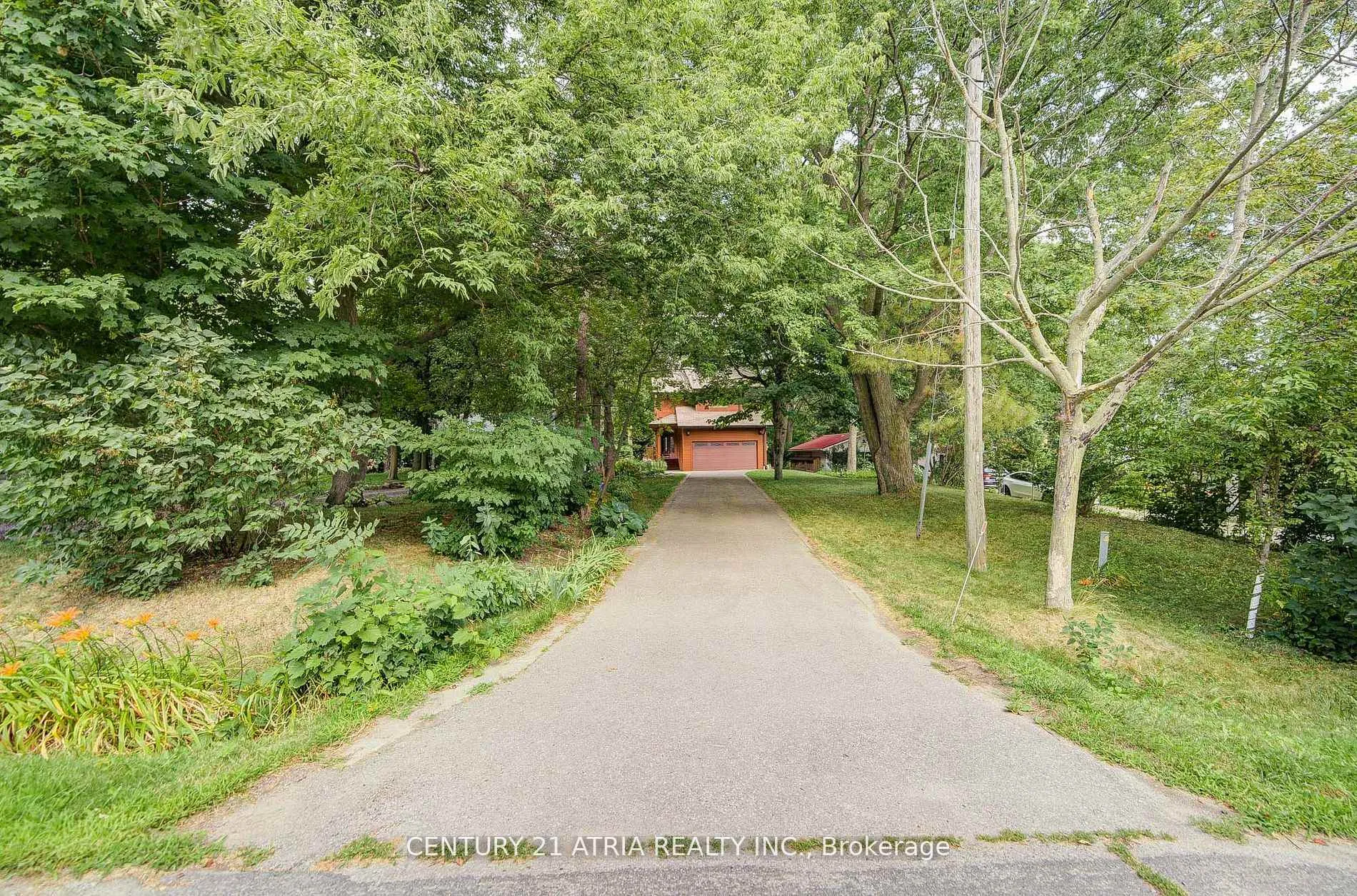 Photo of 2671 Thickson Road S