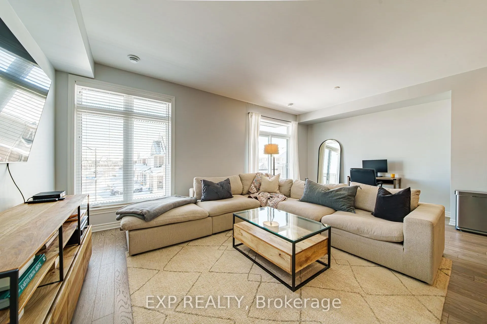 Photo 7 of 215 Pastel Way, Ottawa, Barrhaven - Half Moon Bay — HOMEH