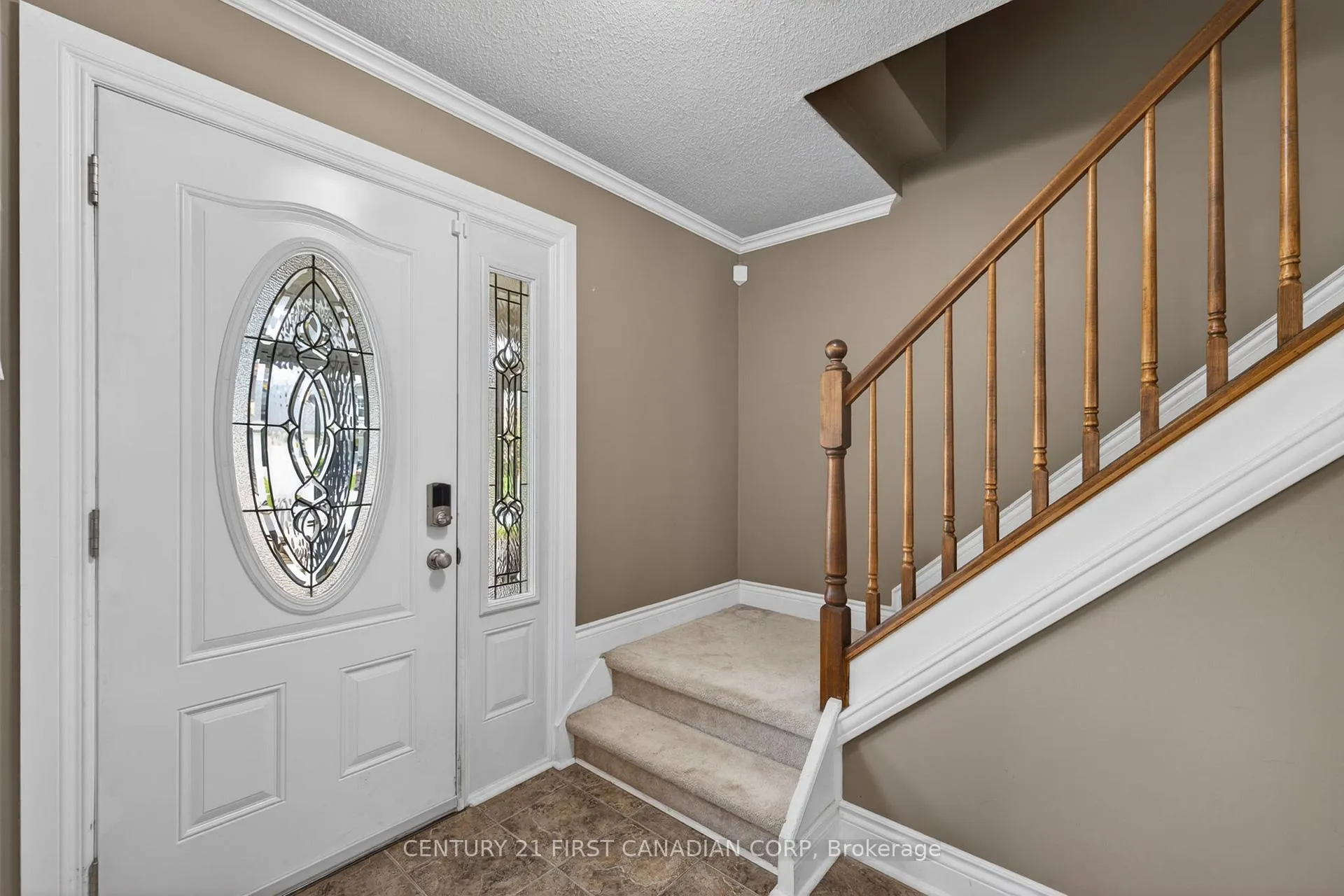 Photo 7 of 1093 Viscount Road, London, South M — HOMEH