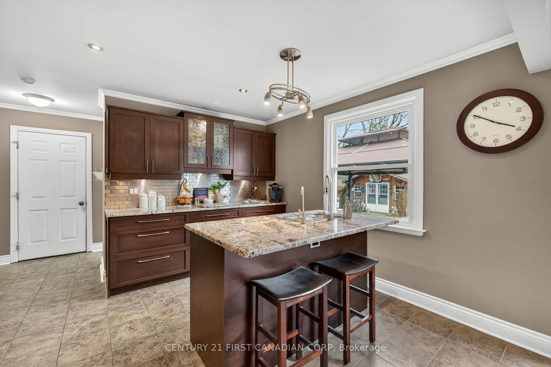 Photo 16 of 1093 Viscount Road, London, South M — HOMEH