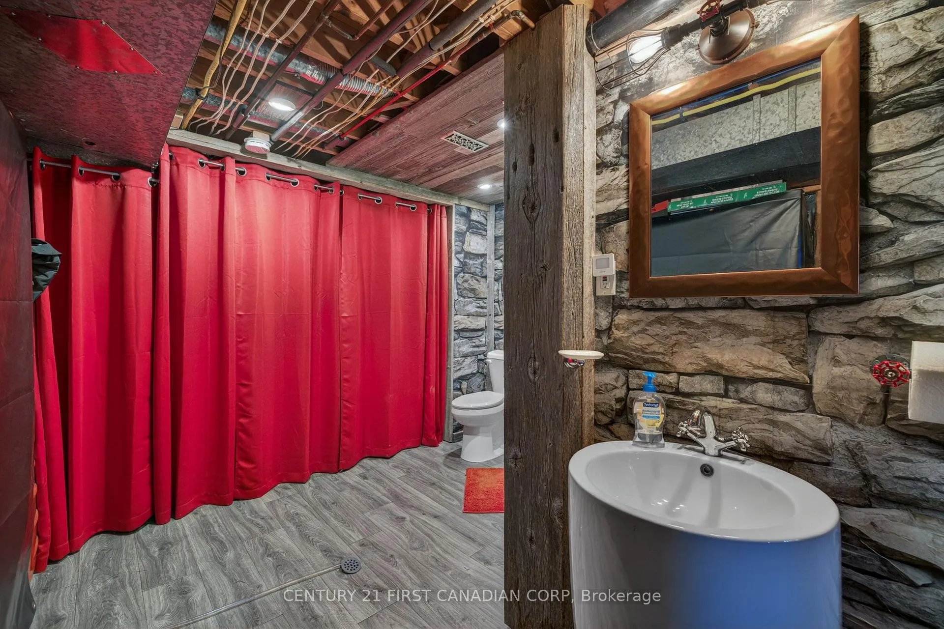 Photo 38 of 1093 Viscount Road, London, South M — HOMEH