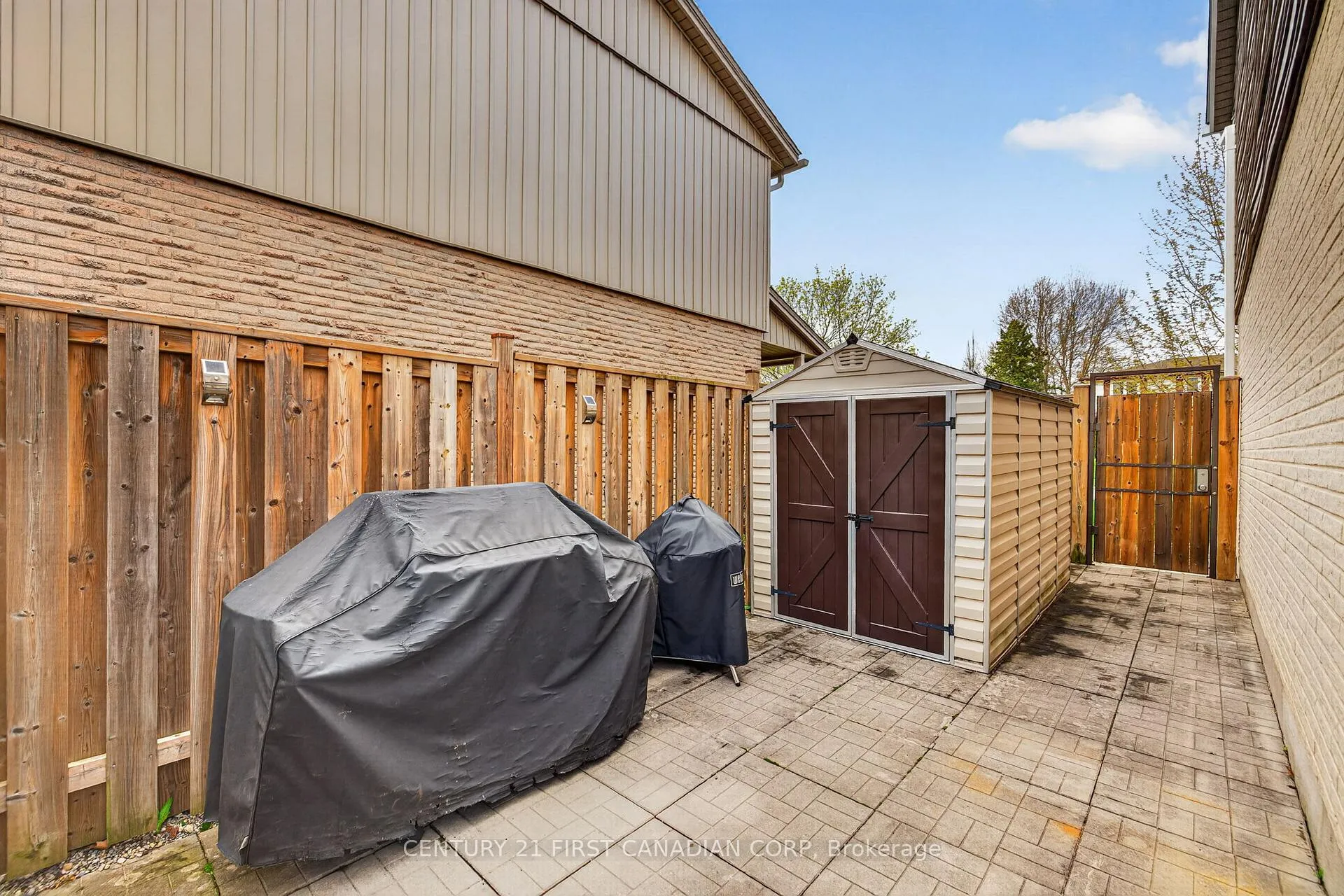 Photo 49 of 1093 Viscount Road, London, South M — HOMEH