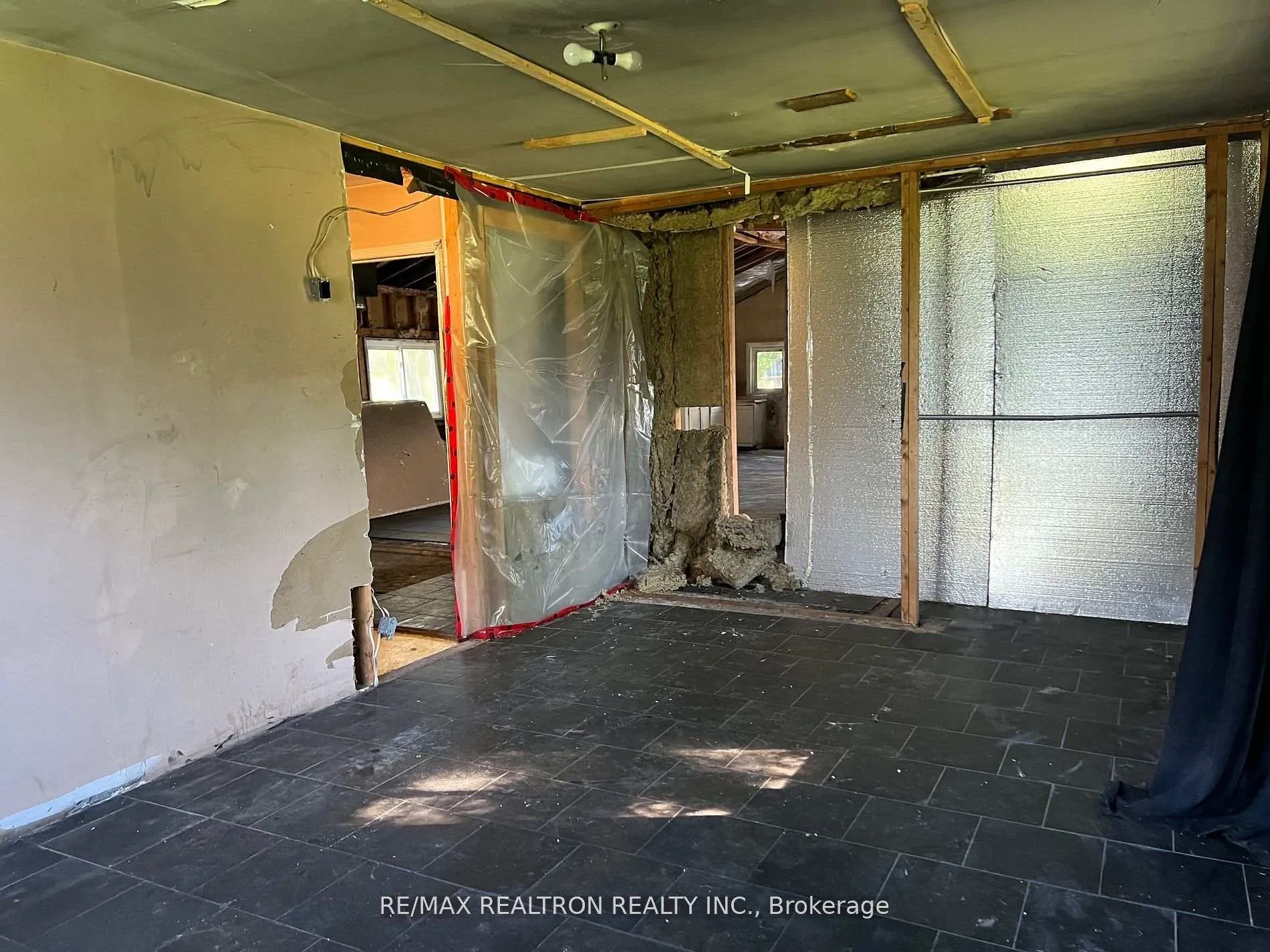 Photo 9 of 3293 Holt Road, Clarington, Bowmanville — HOMEH