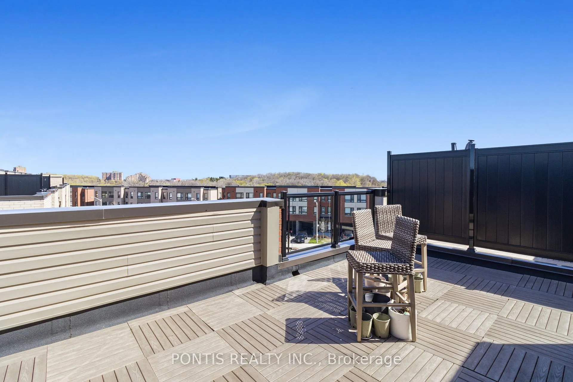 Photo 3 of Unit 12, 20 Woodstream Drive, Etobicoke, West Humber-Clairville — HOMEH