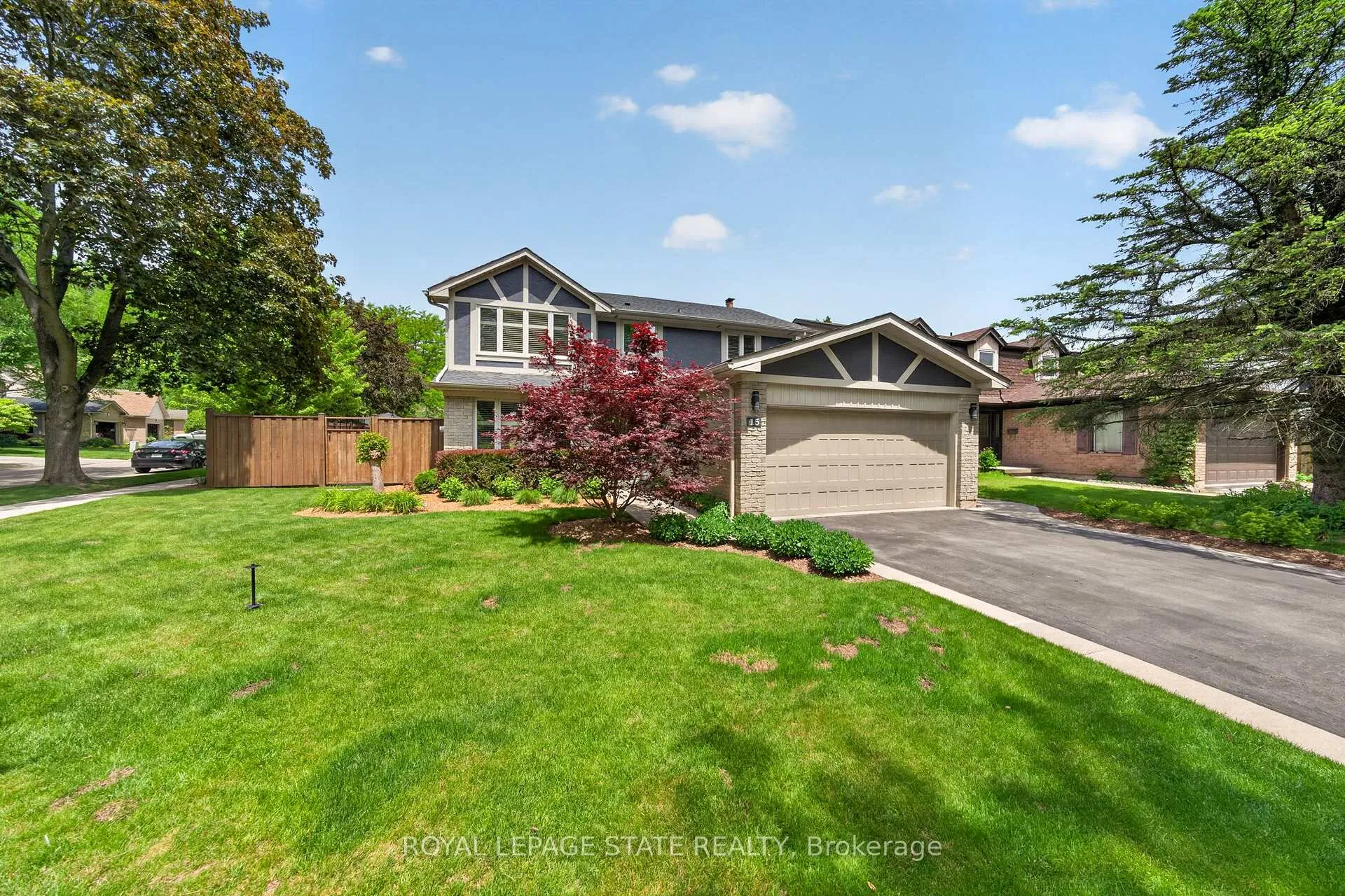 Photo 3 of 15 Ravine Drive, Hamilton, Cootes Paradise — HOMEH