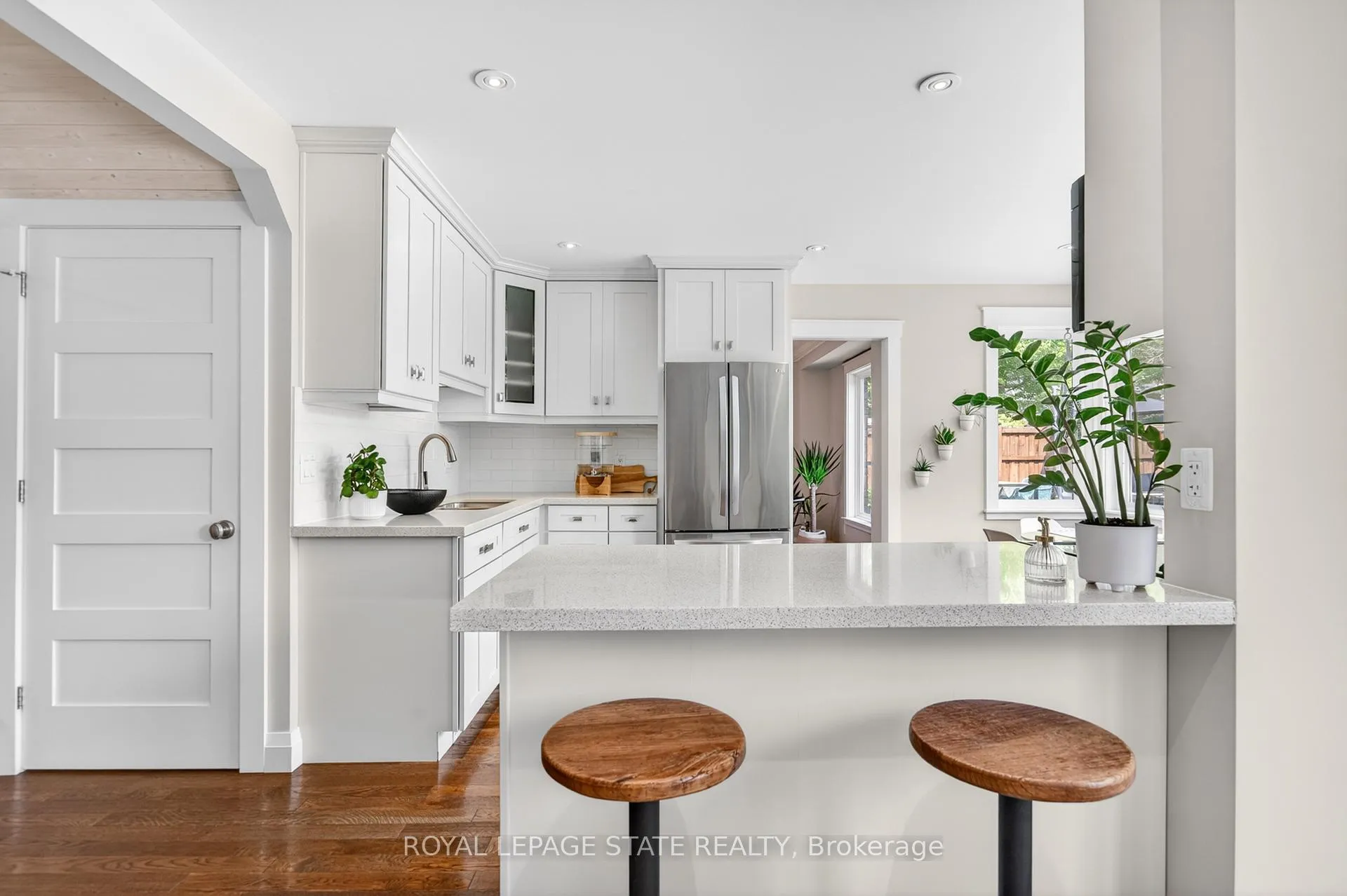 Photo 14 of 15 Ravine Drive, Hamilton, Cootes Paradise — HOMEH