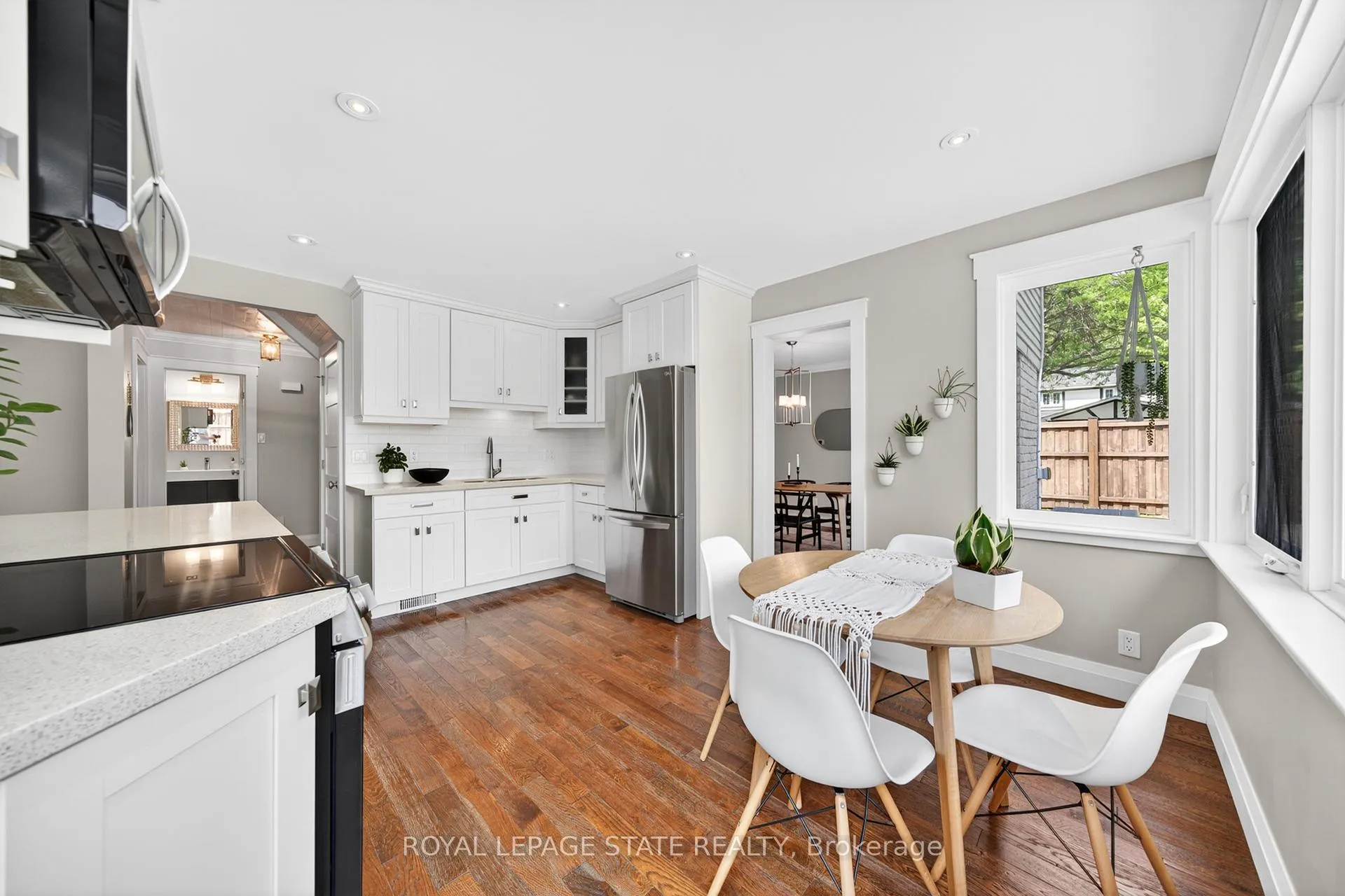 Photo 18 of 15 Ravine Drive, Hamilton, Cootes Paradise — HOMEH