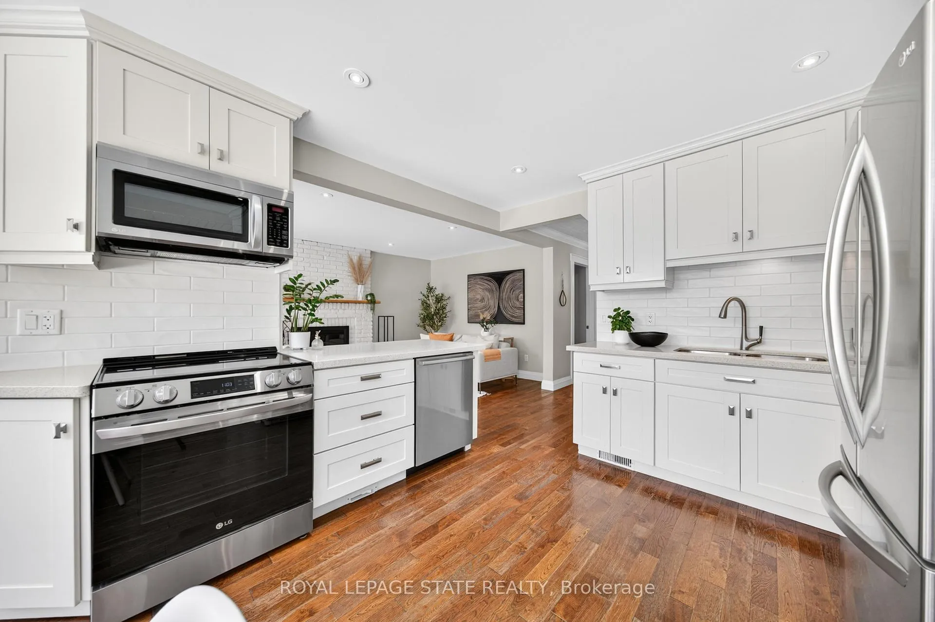 Photo 22 of 15 Ravine Drive, Hamilton, Cootes Paradise — HOMEH