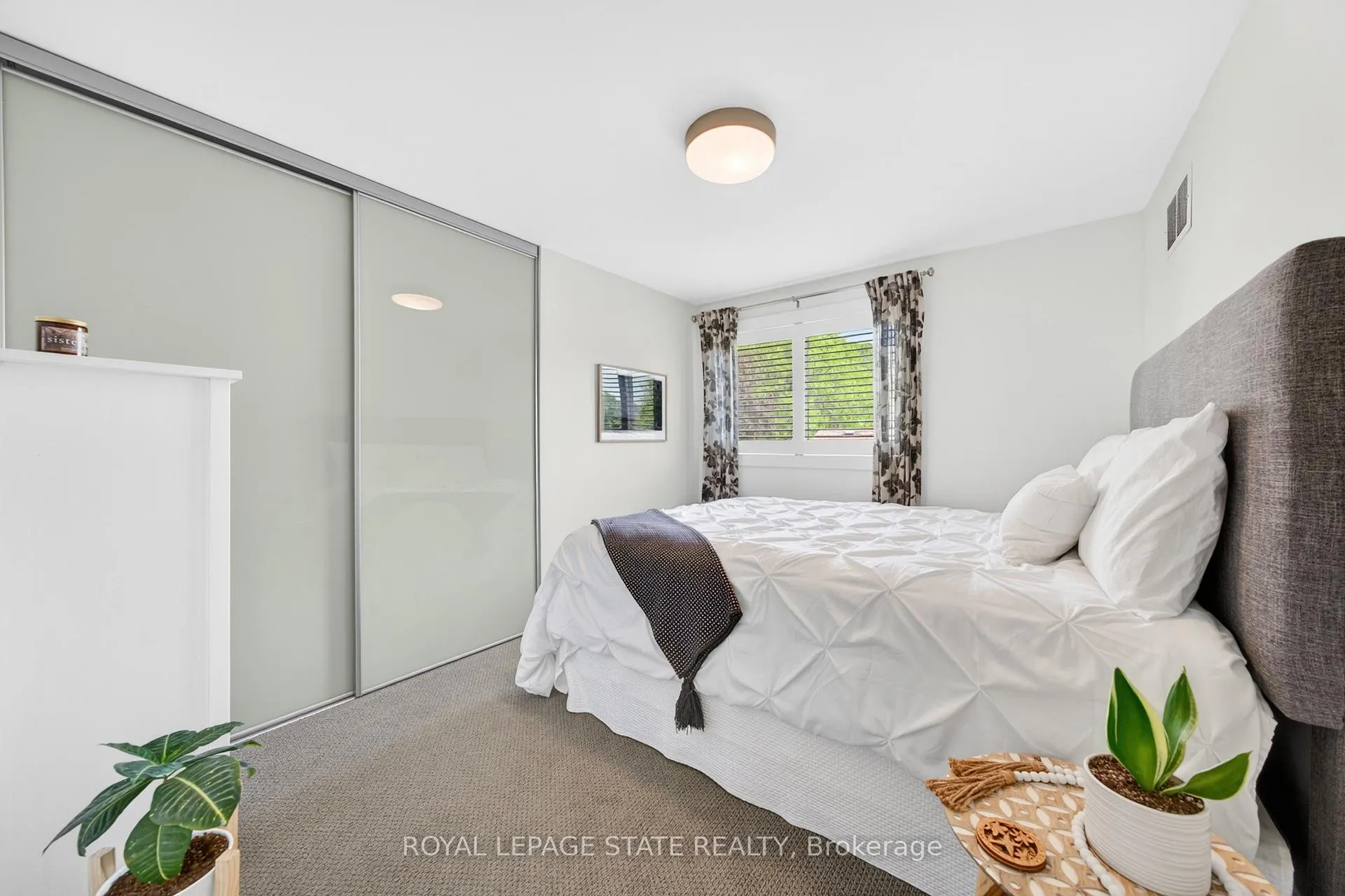 Photo 32 of 15 Ravine Drive, Hamilton, Cootes Paradise — HOMEH