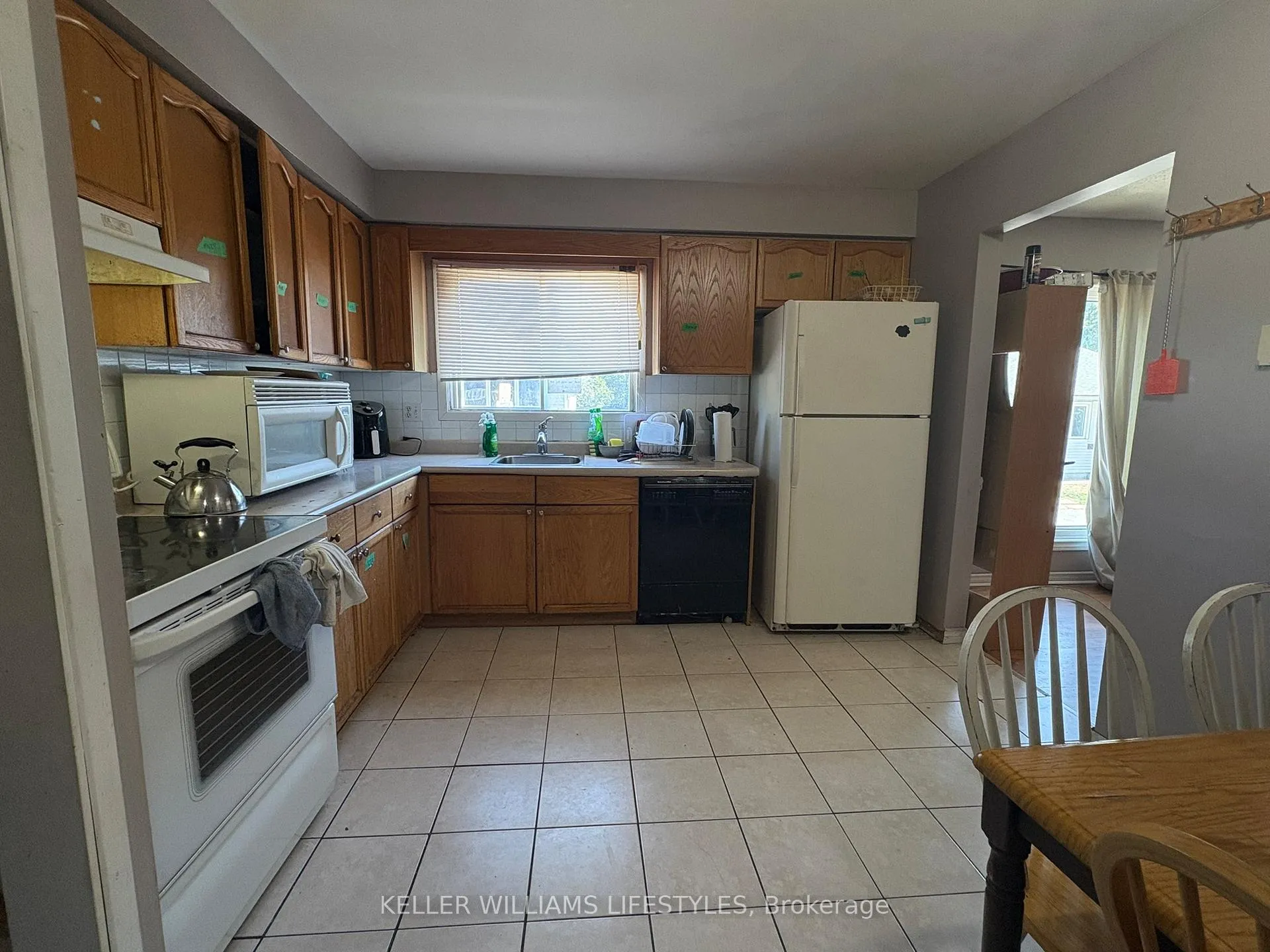 Photo 2 of 1840 Culver Drive, London, East I — HOMEH