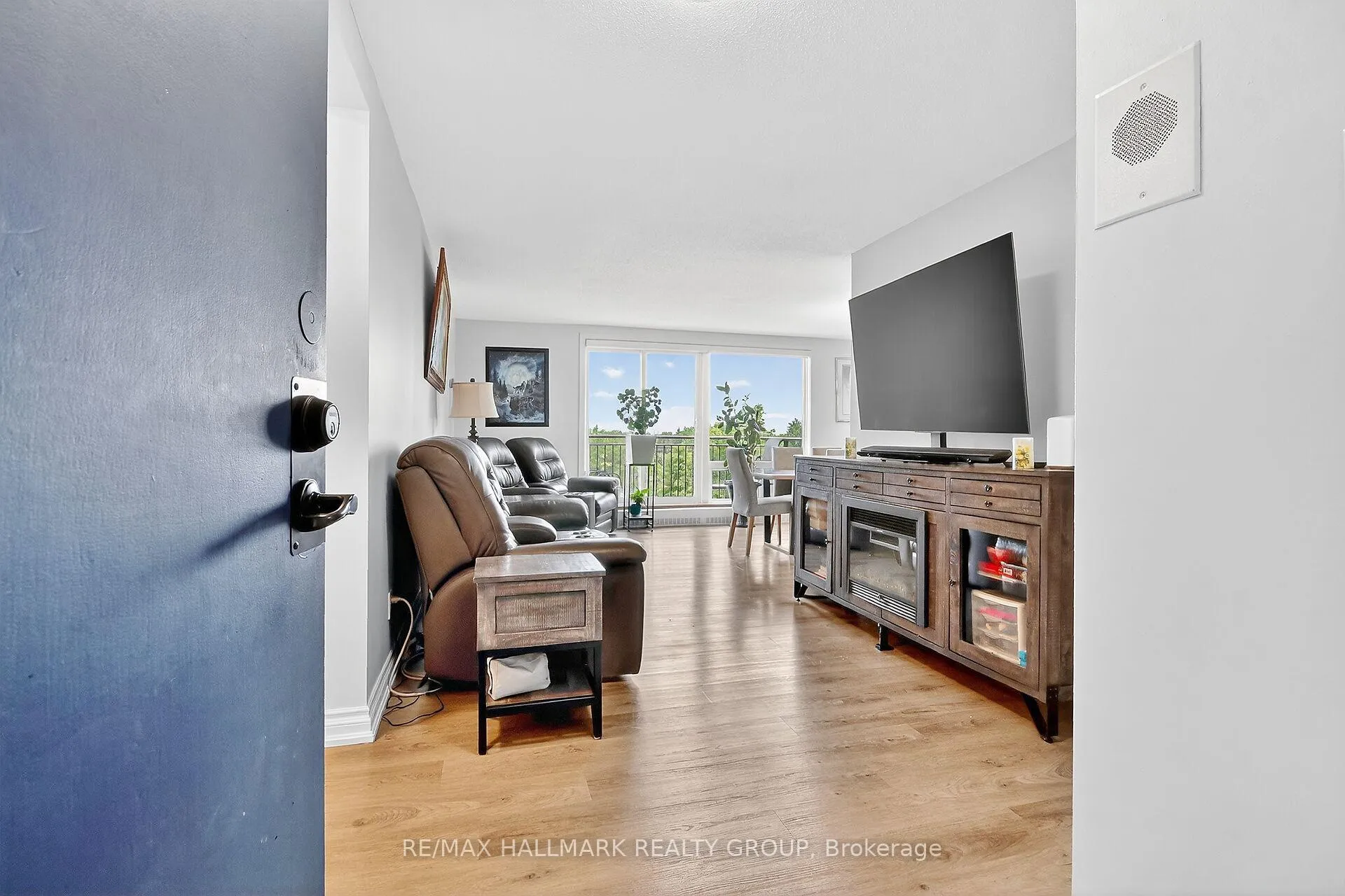 Photo 4 of Unit 615, 1485 Baseline Road, Ottawa, Copeland Park — HOMEH