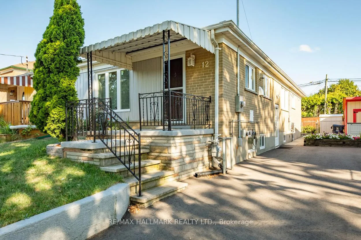 Photo 1 of 12 Trinnell Boulevard, Scarborough, Clairlea-Birchmount — HOMEH