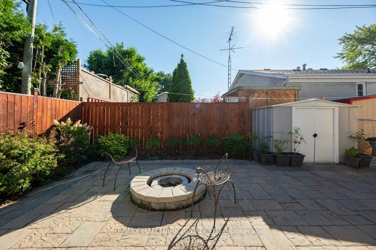 Photo 20 of 12 Trinnell Boulevard, Scarborough, Clairlea-Birchmount — HOMEH