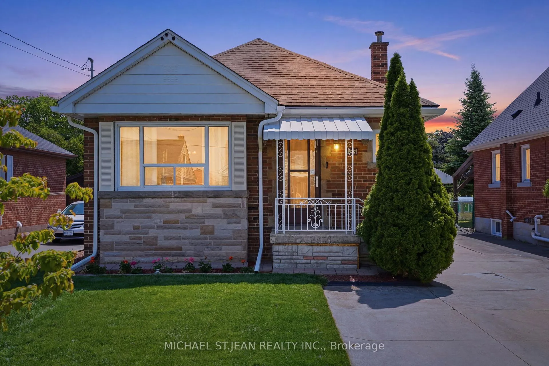 Photo 1 of 133 Beland Avenue S, Hamilton, Glenview — HOMEH