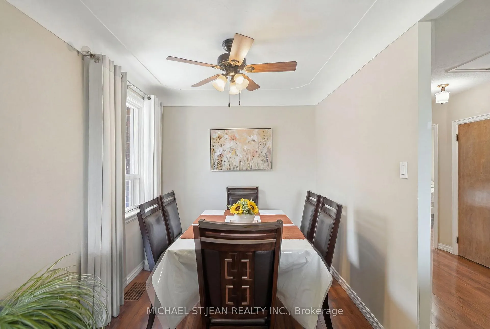 Photo 12 of 133 Beland Avenue S, Hamilton, Glenview — HOMEH